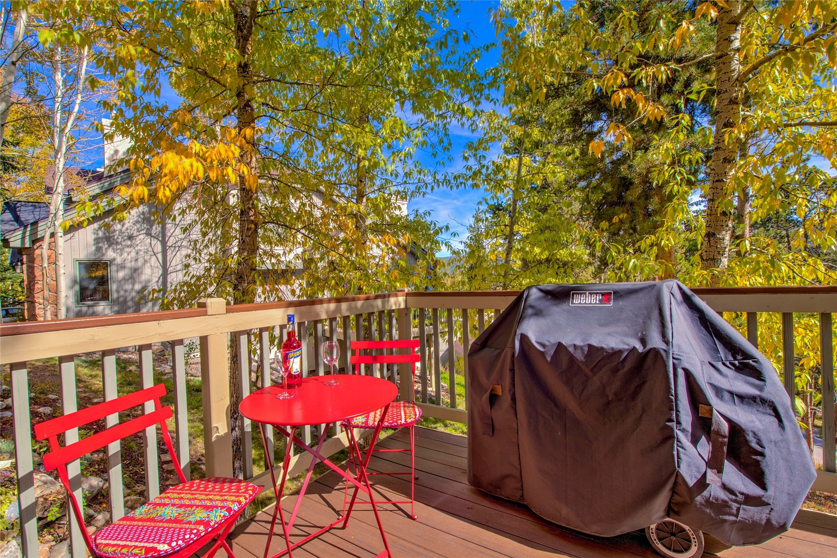 330 Kings Crown ROAD 10