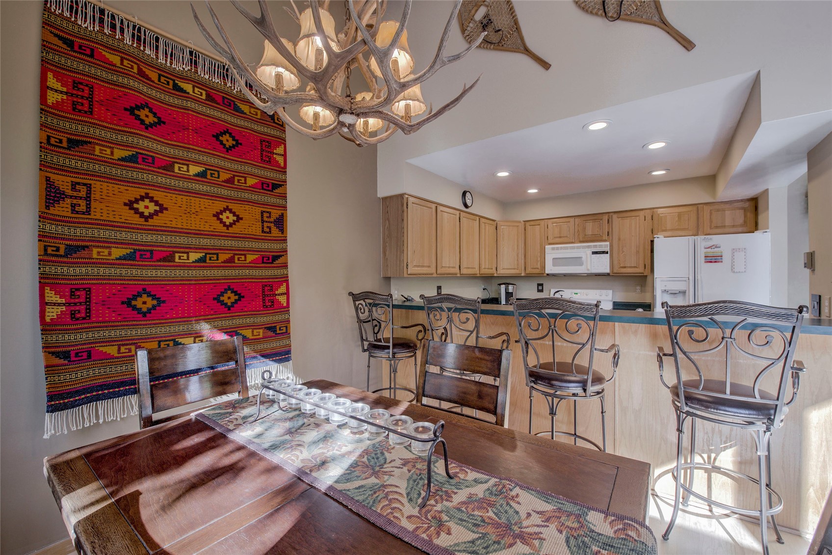 330 Kings Crown ROAD 10