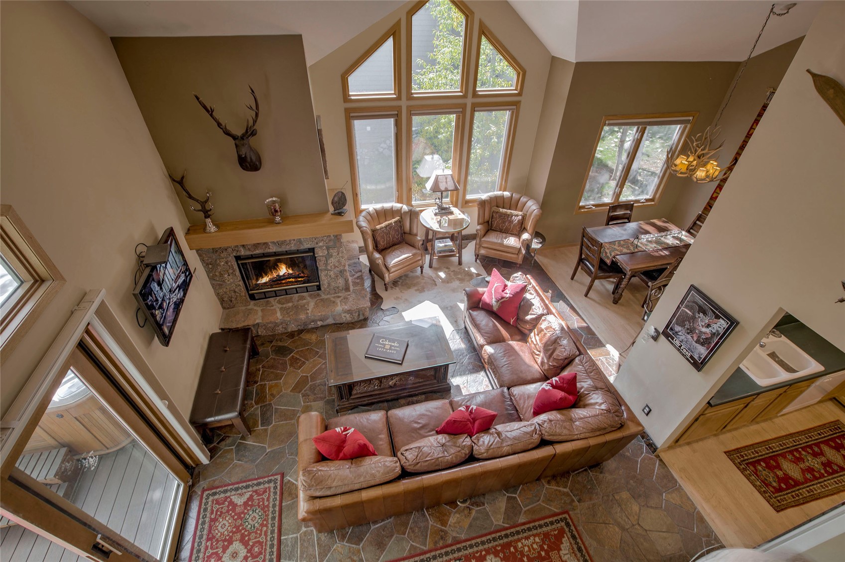 330 Kings Crown ROAD 10