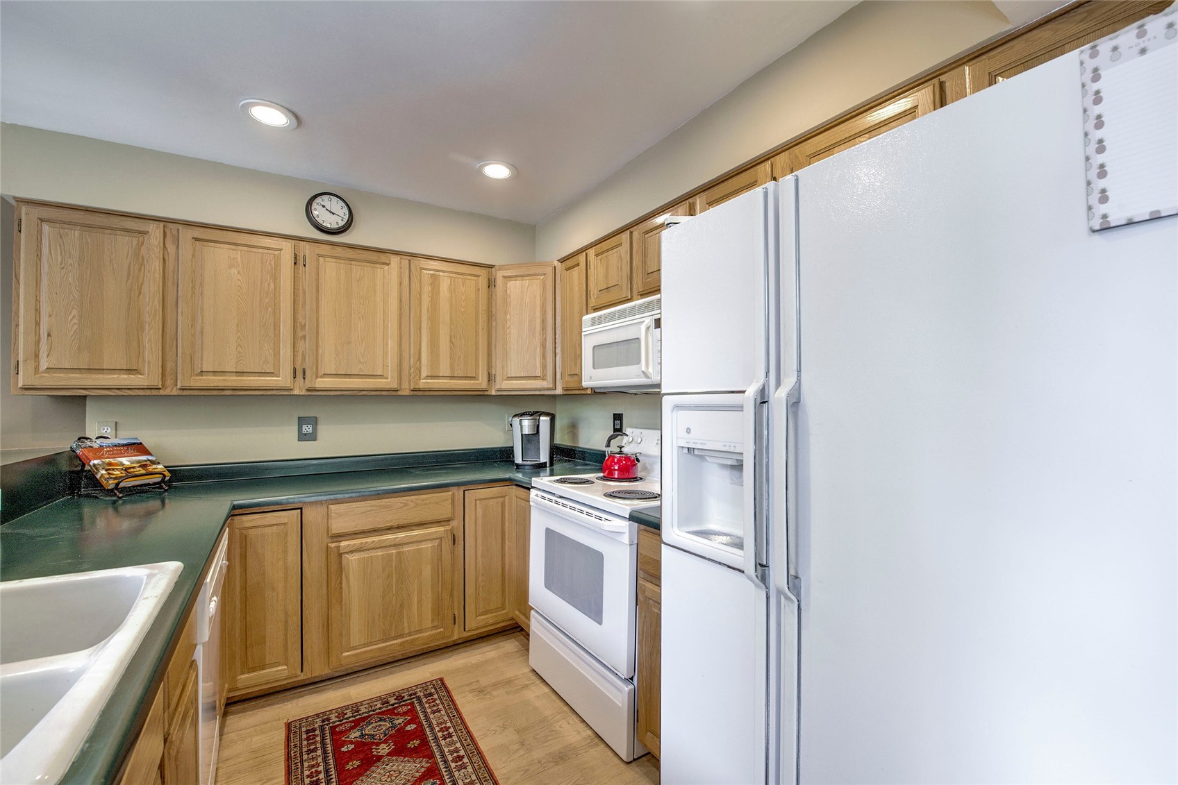 330 Kings Crown ROAD 10
