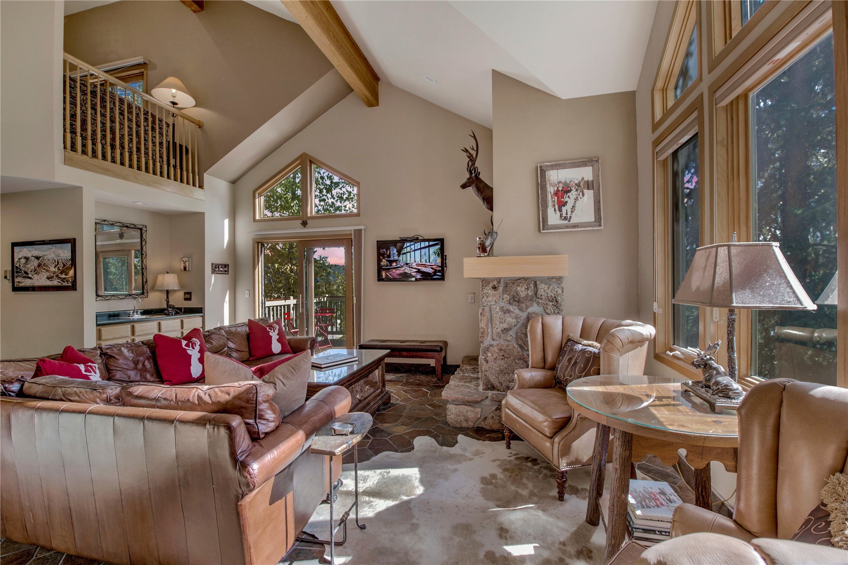 330 Kings Crown ROAD 10