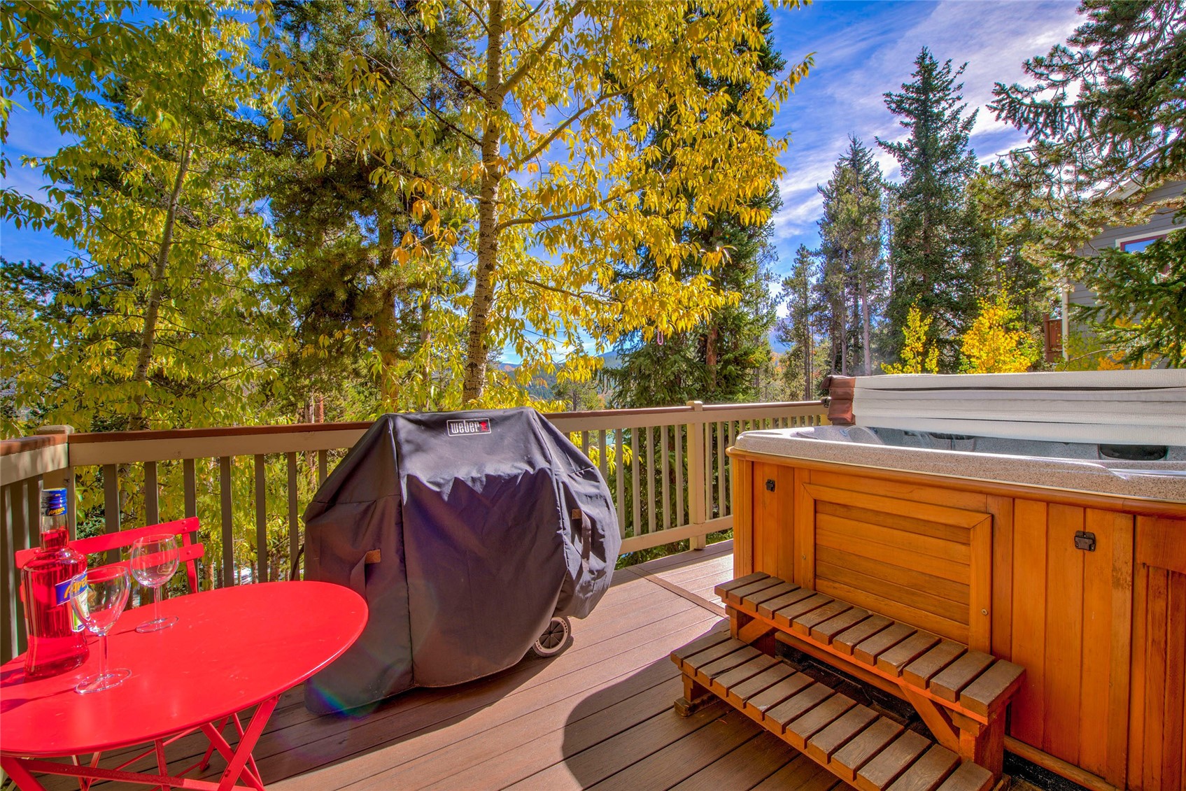 330 Kings Crown ROAD 10