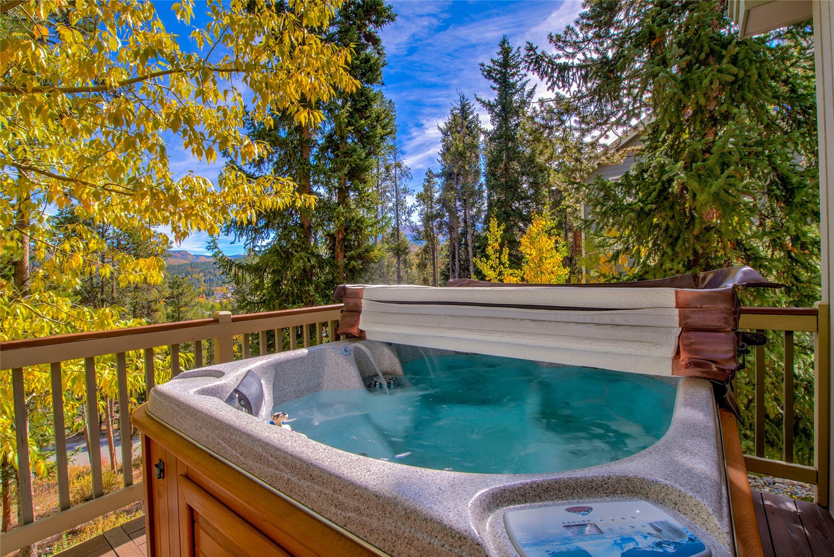 330 Kings Crown ROAD 10