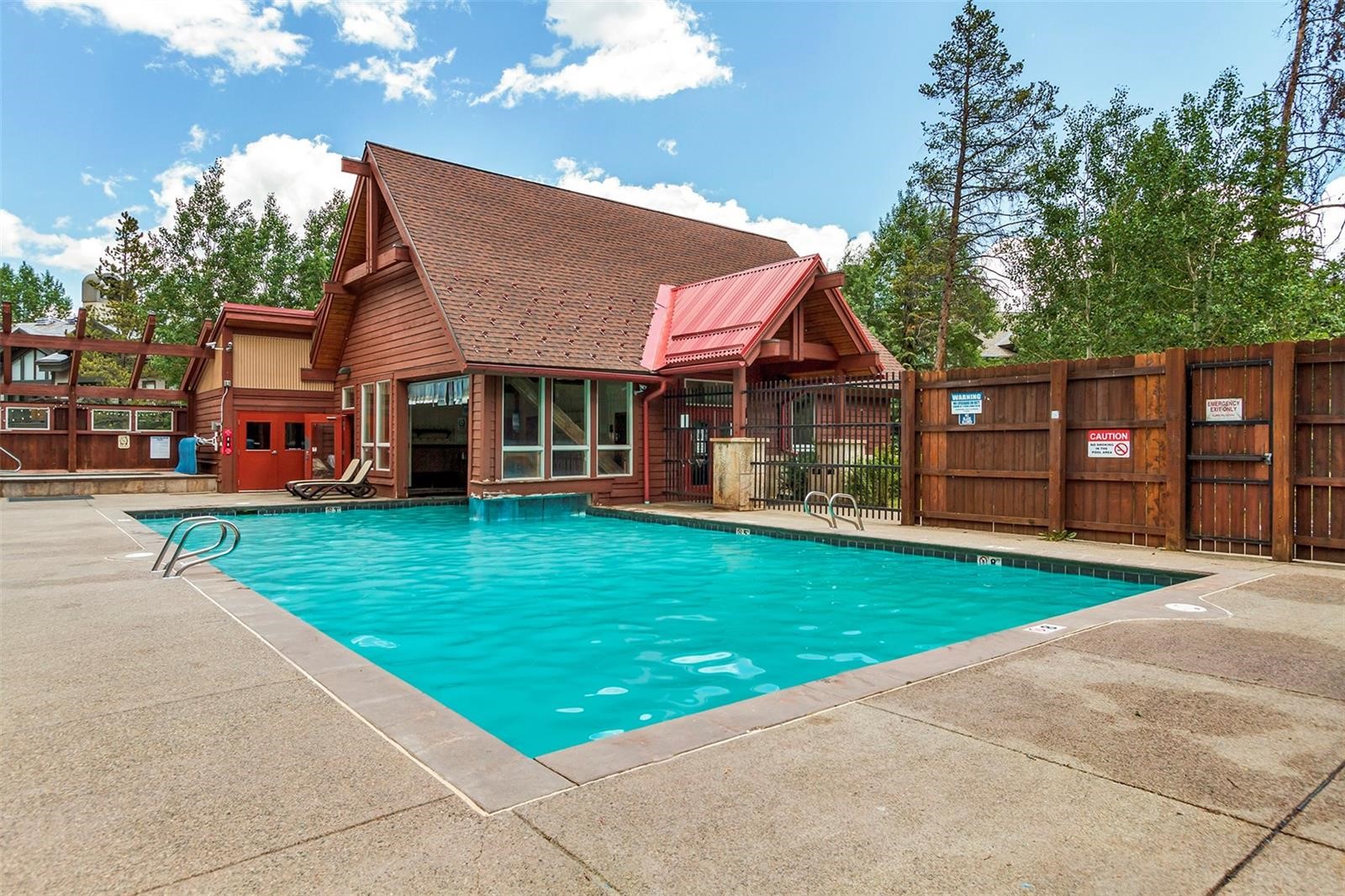 330 Kings Crown ROAD 10