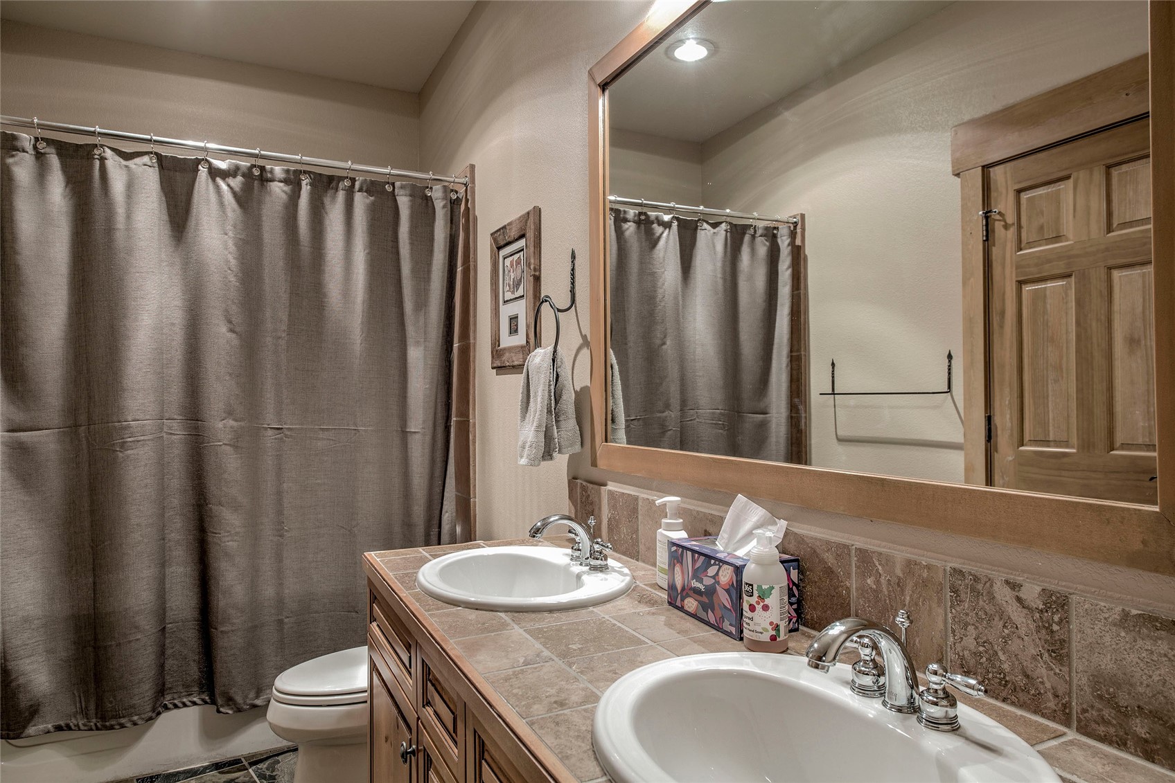 105 River Course DRIVE 9577