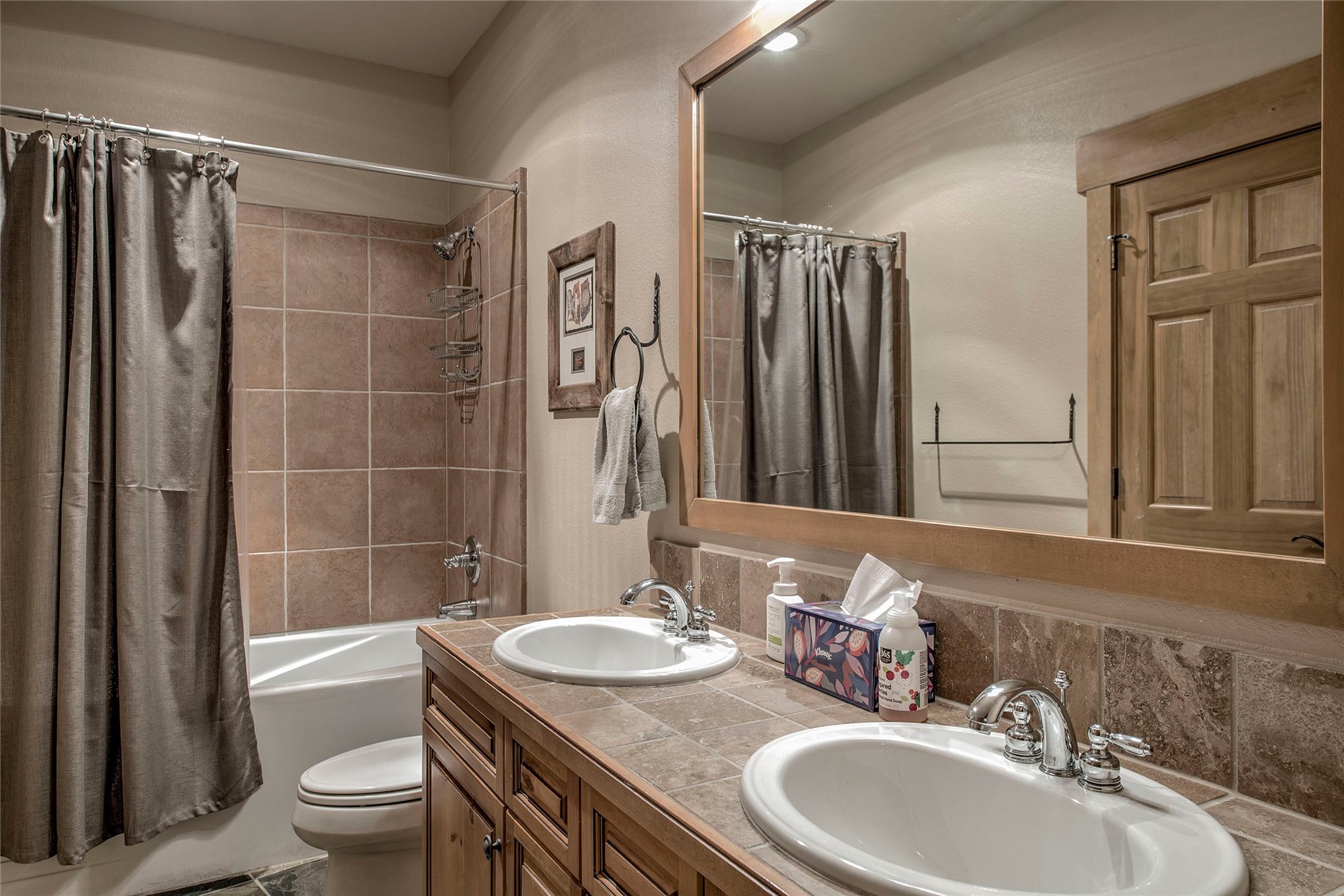 105 River Course DRIVE 9577