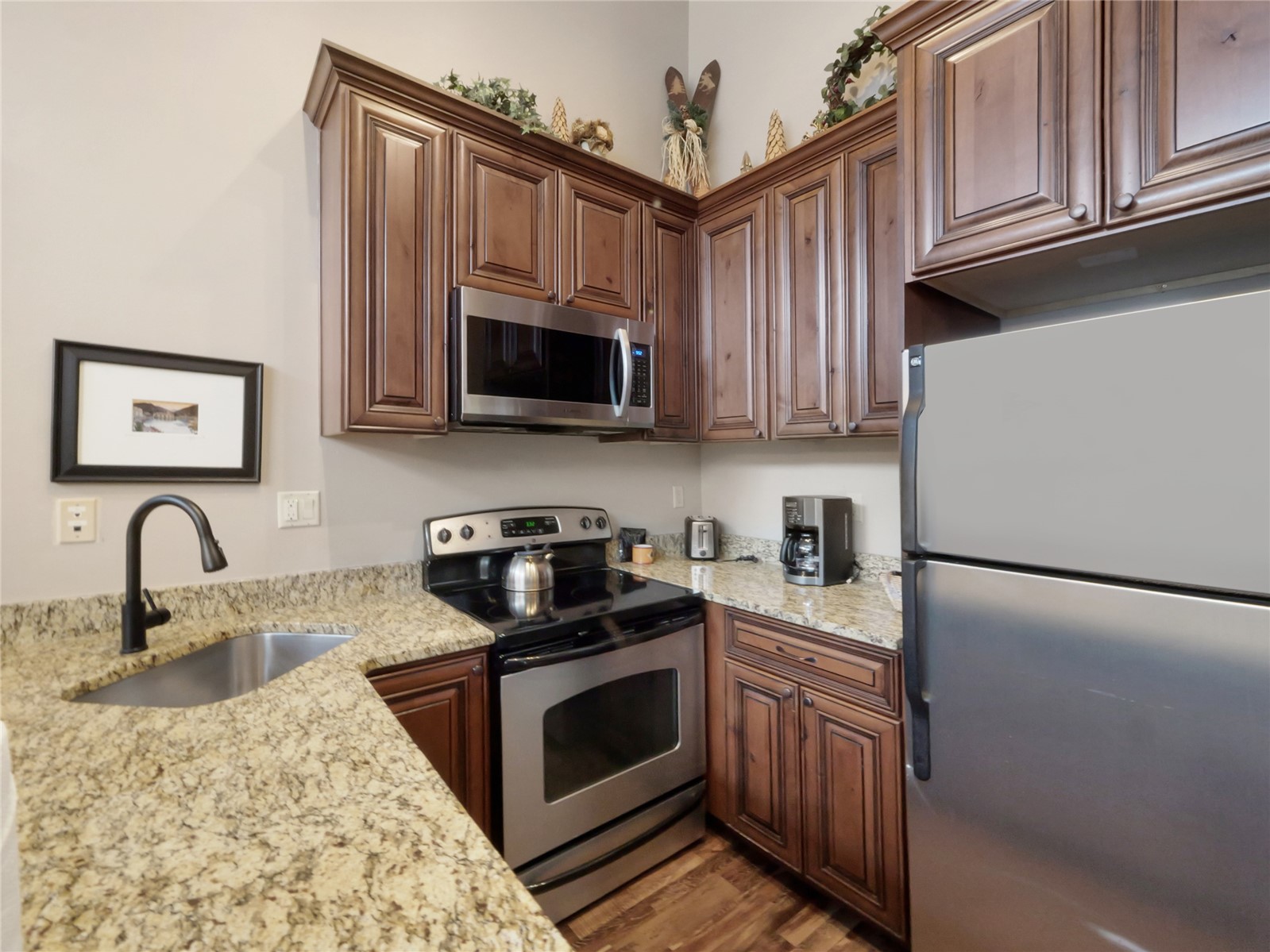 150 Dercum SQUARE 8540