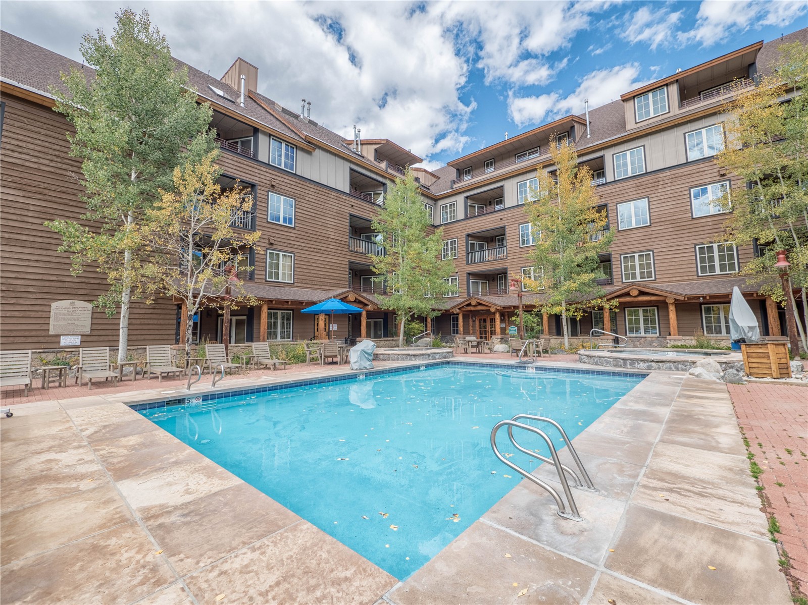 150 Dercum SQUARE 8540