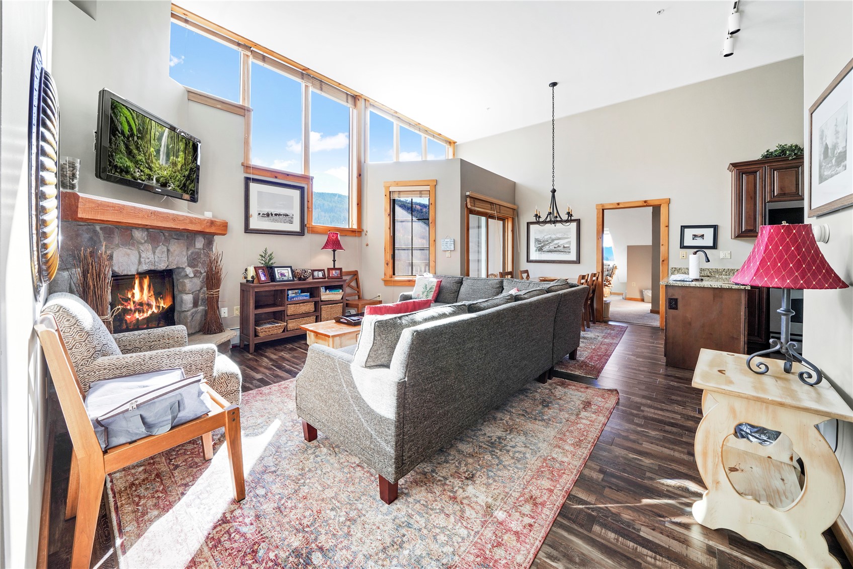 150 Dercum SQUARE 8540