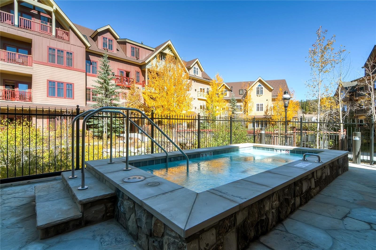610 Columbine ROAD 6206