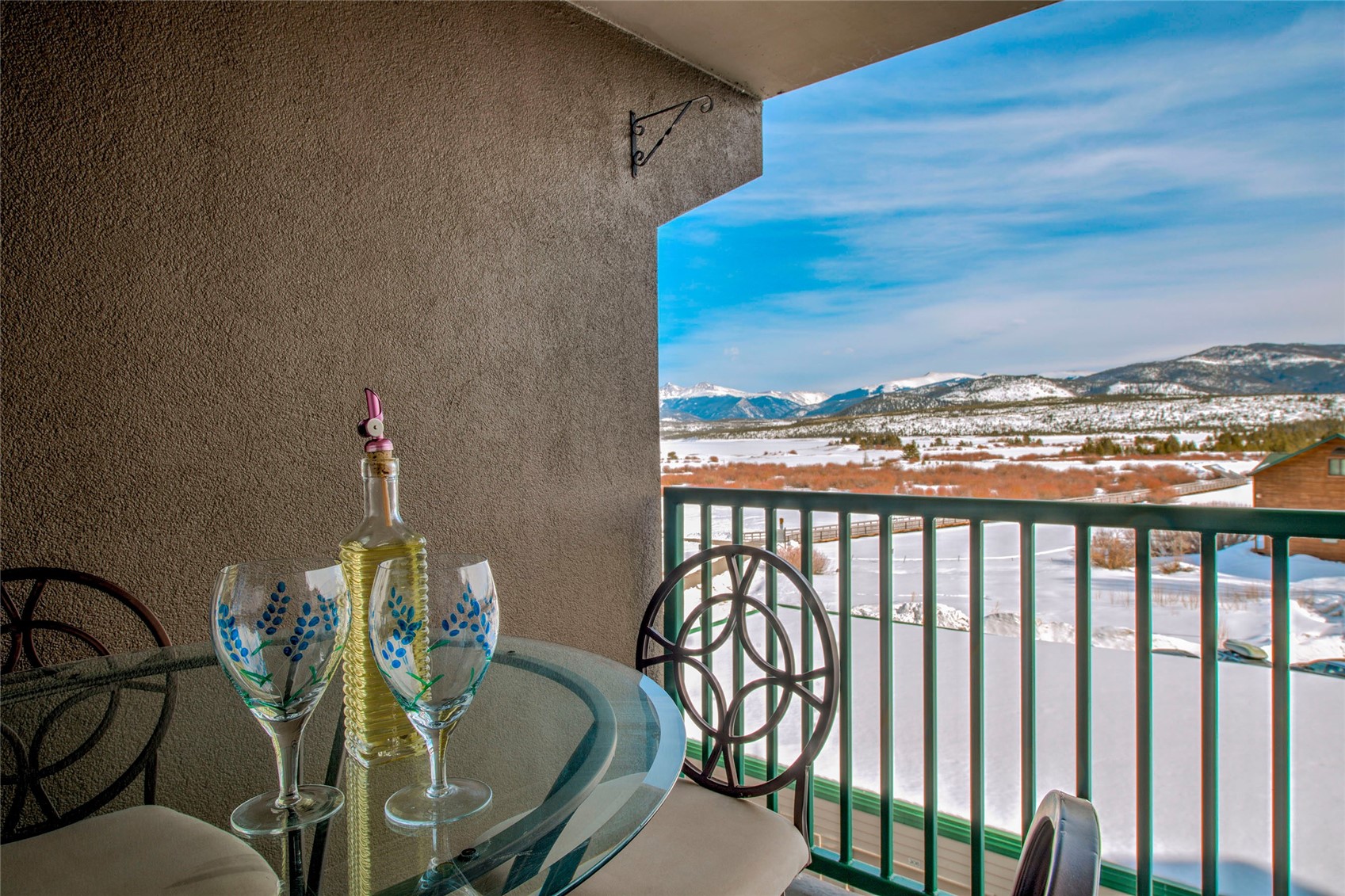 980 Lakepoint DRIVE 402