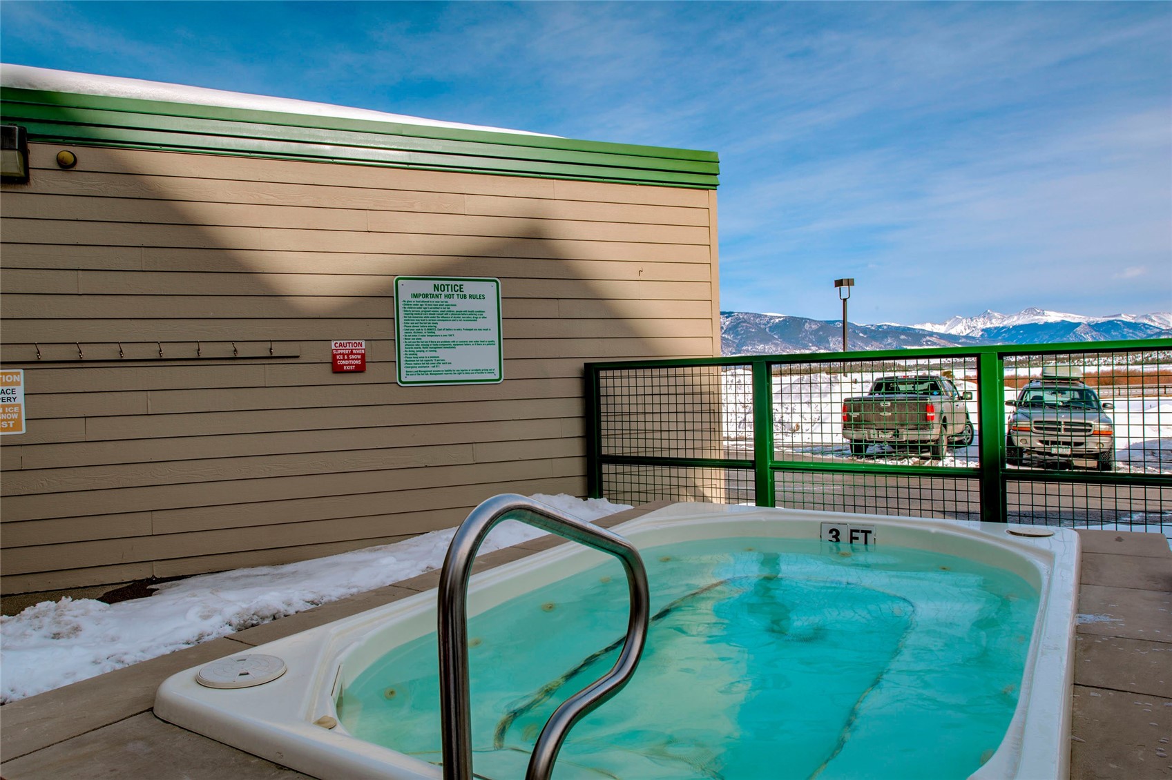 980 Lakepoint DRIVE 402