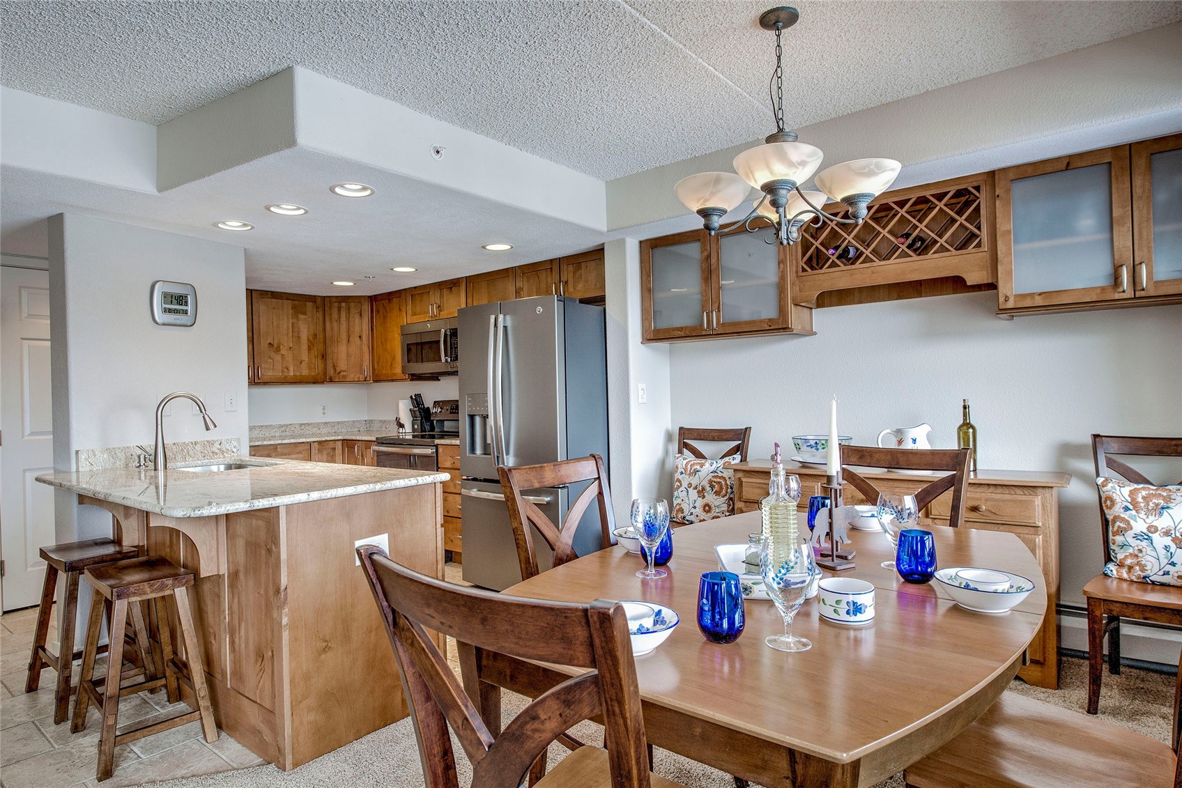 980 Lakepoint DRIVE 402