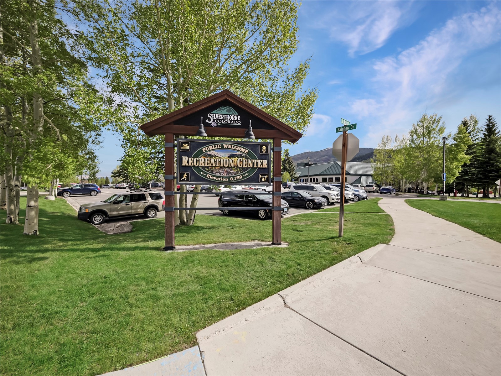 740 Blue River PARKWAY E12