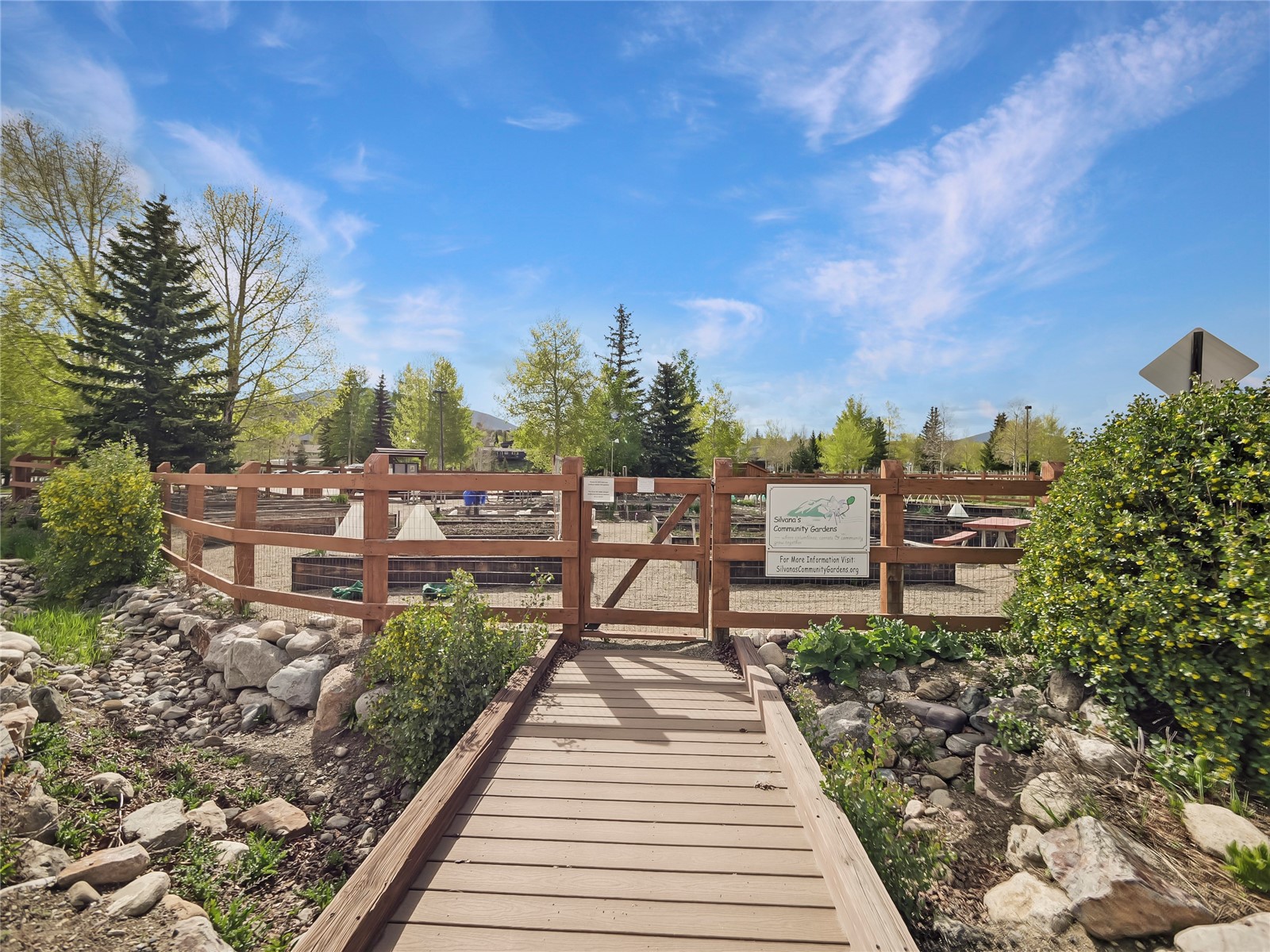 740 Blue River PARKWAY E12