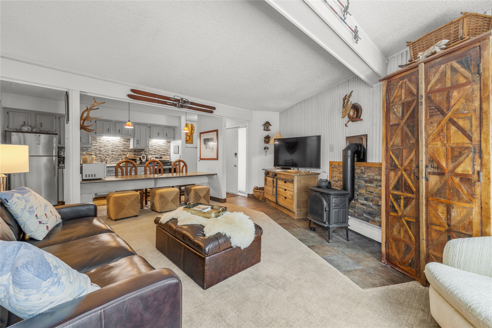 1179 Ski Hill ROAD 147
