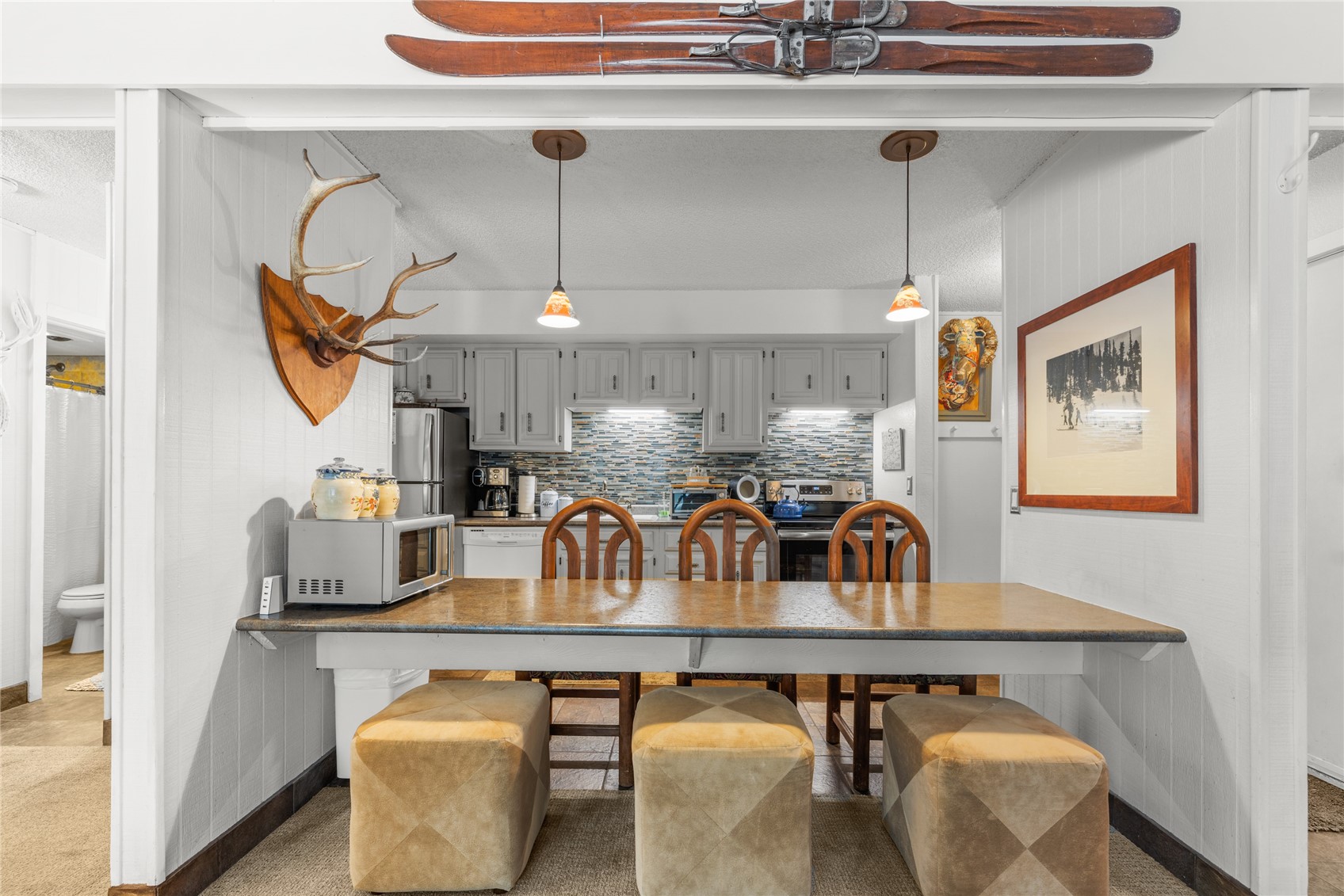 1179 Ski Hill ROAD 147