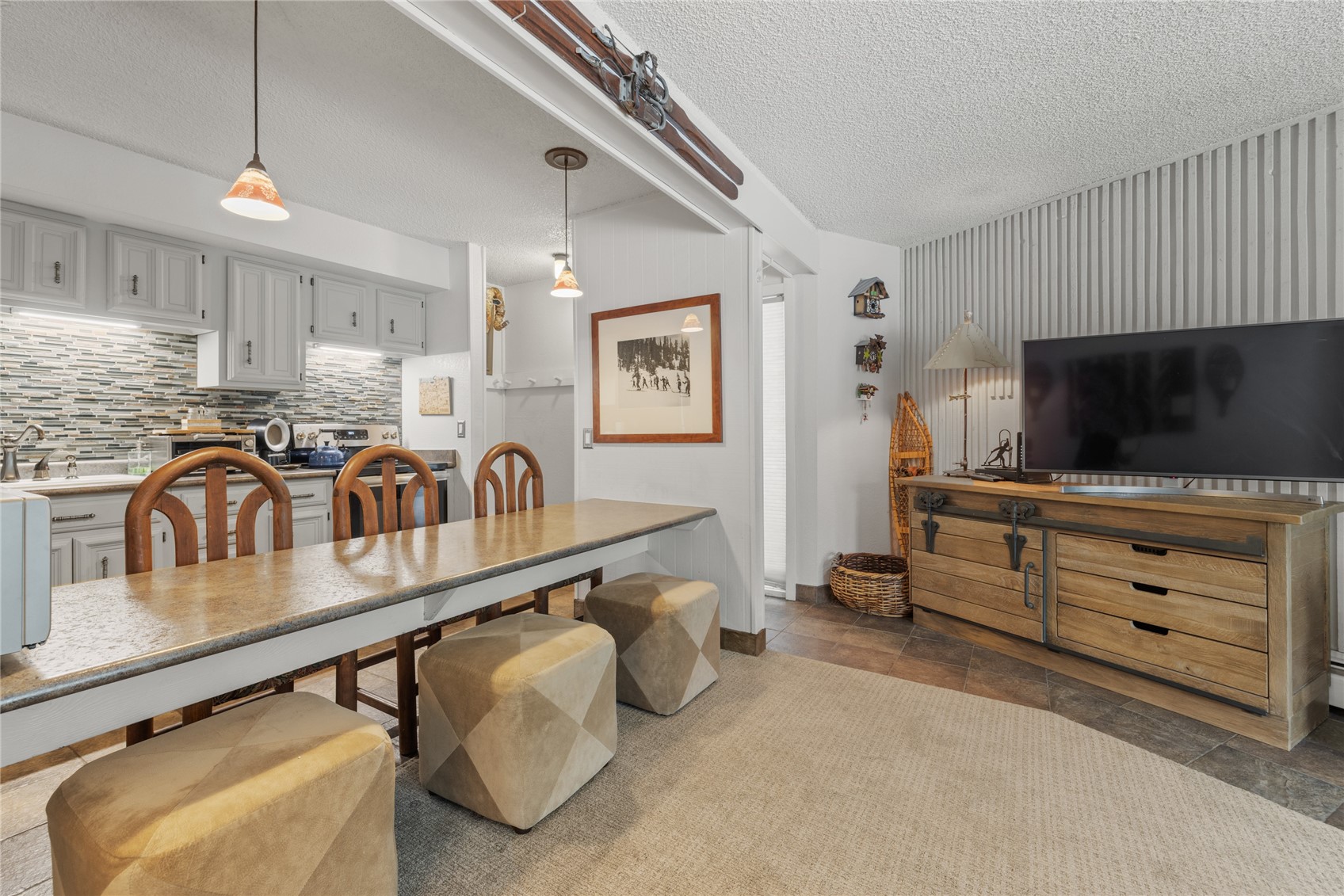 1179 Ski Hill ROAD 147