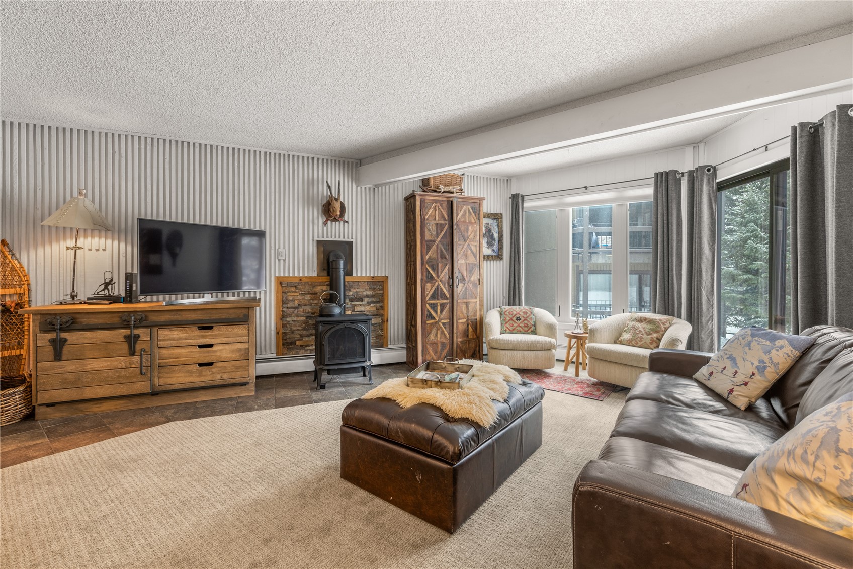 1179 Ski Hill ROAD 147