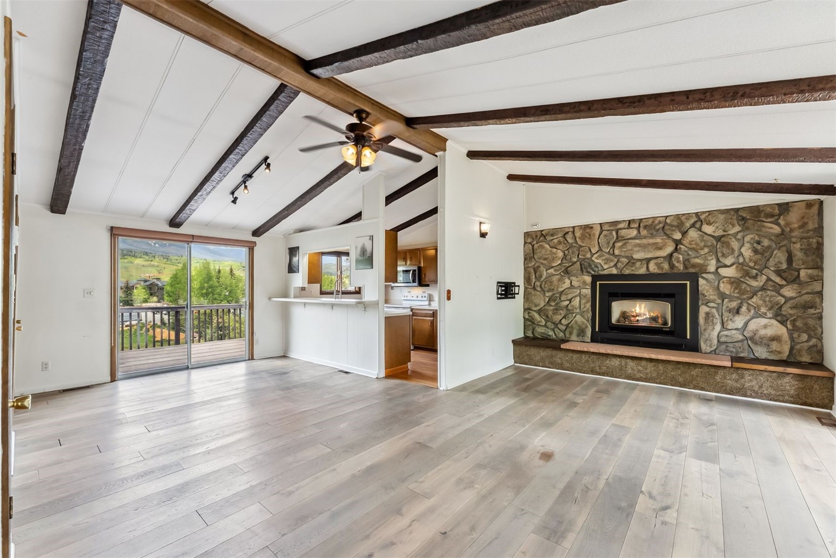 361 Lagoon LANE