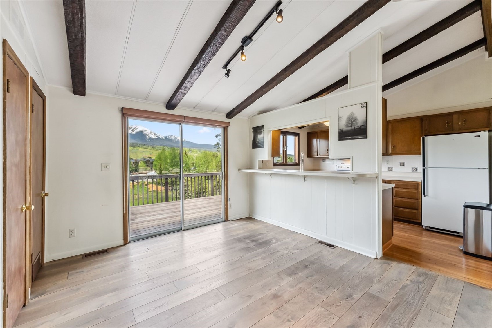 361 Lagoon LANE