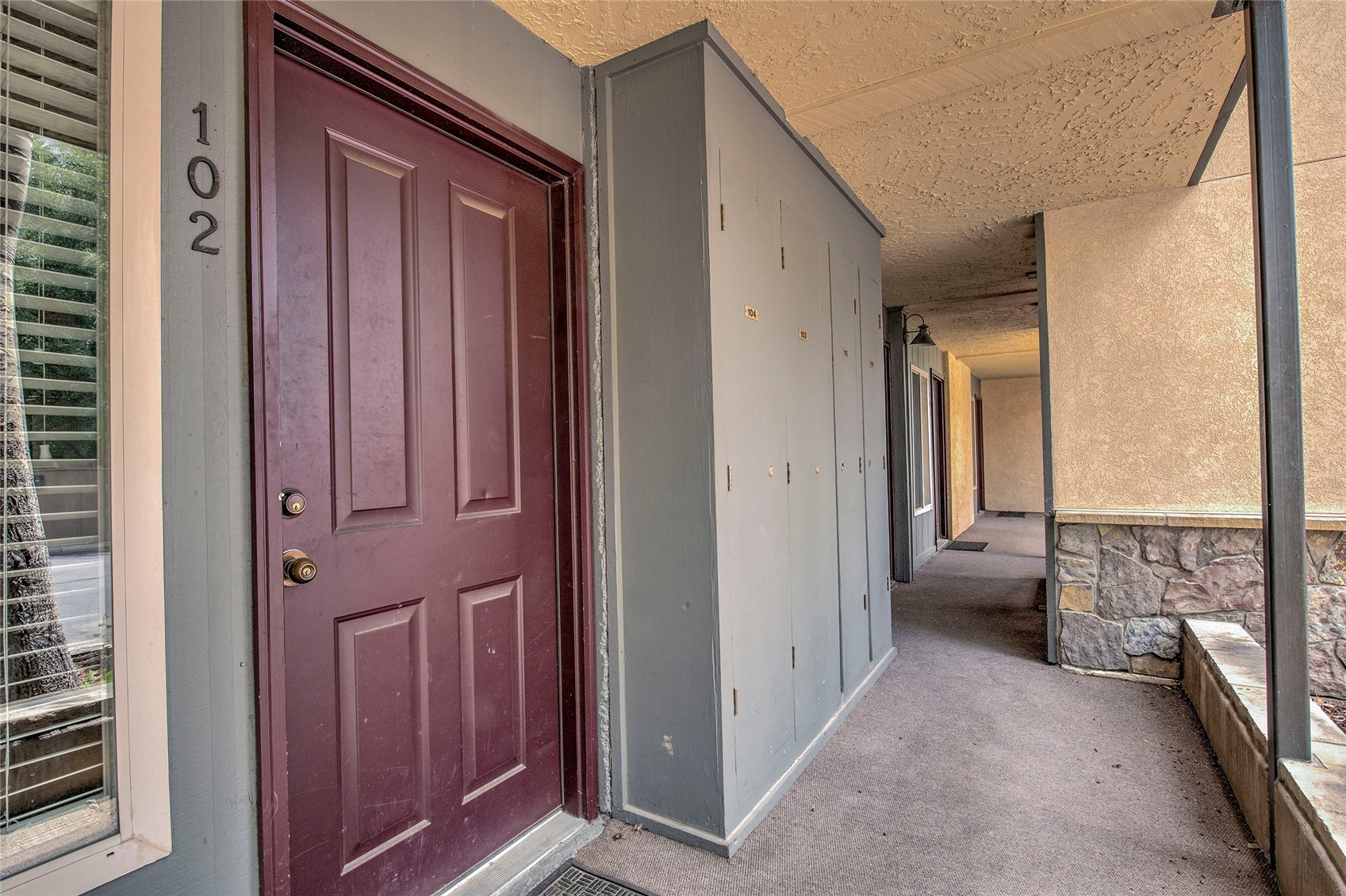 1127 9000 Divide ROAD 104