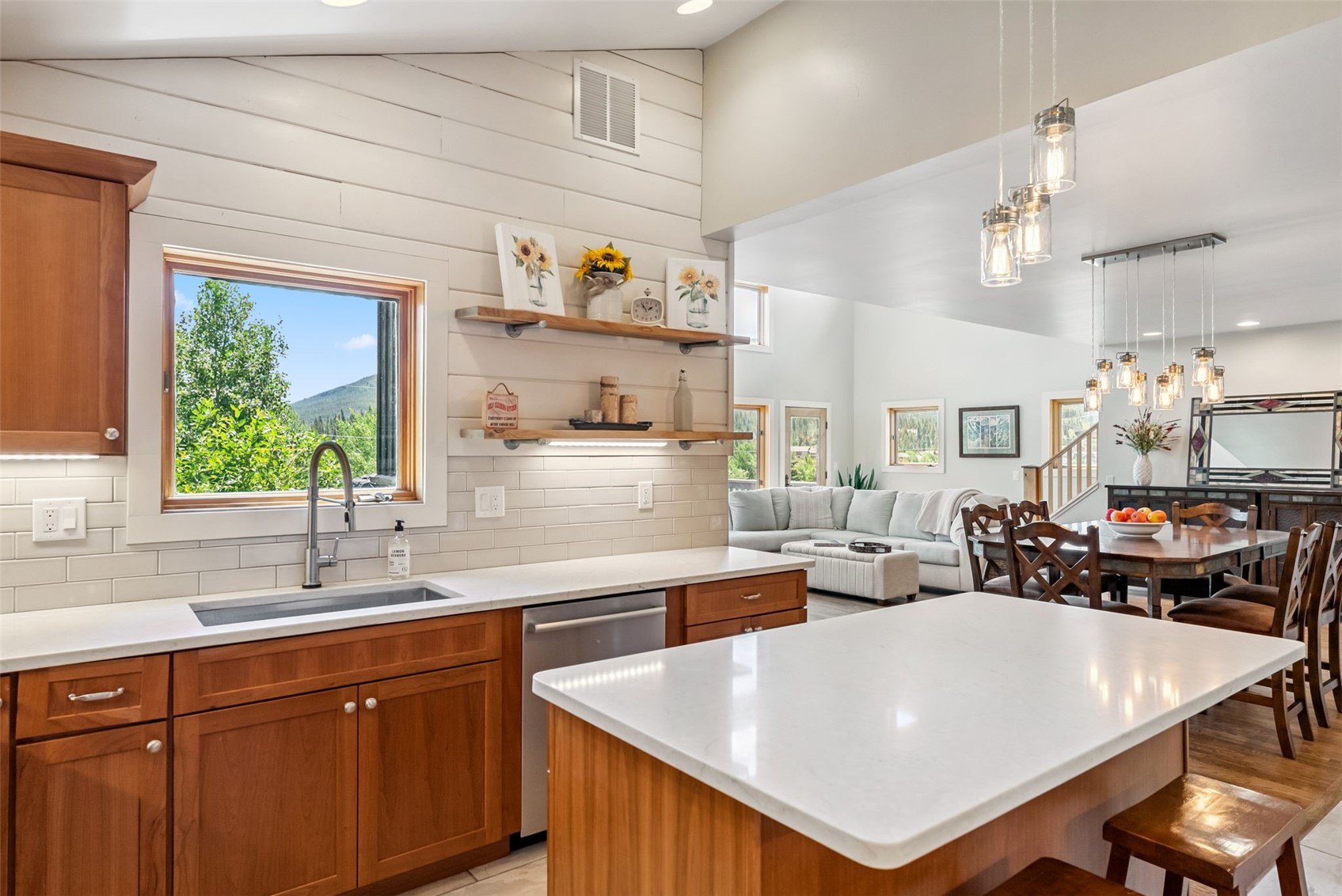 182 Idlewild DRIVE
