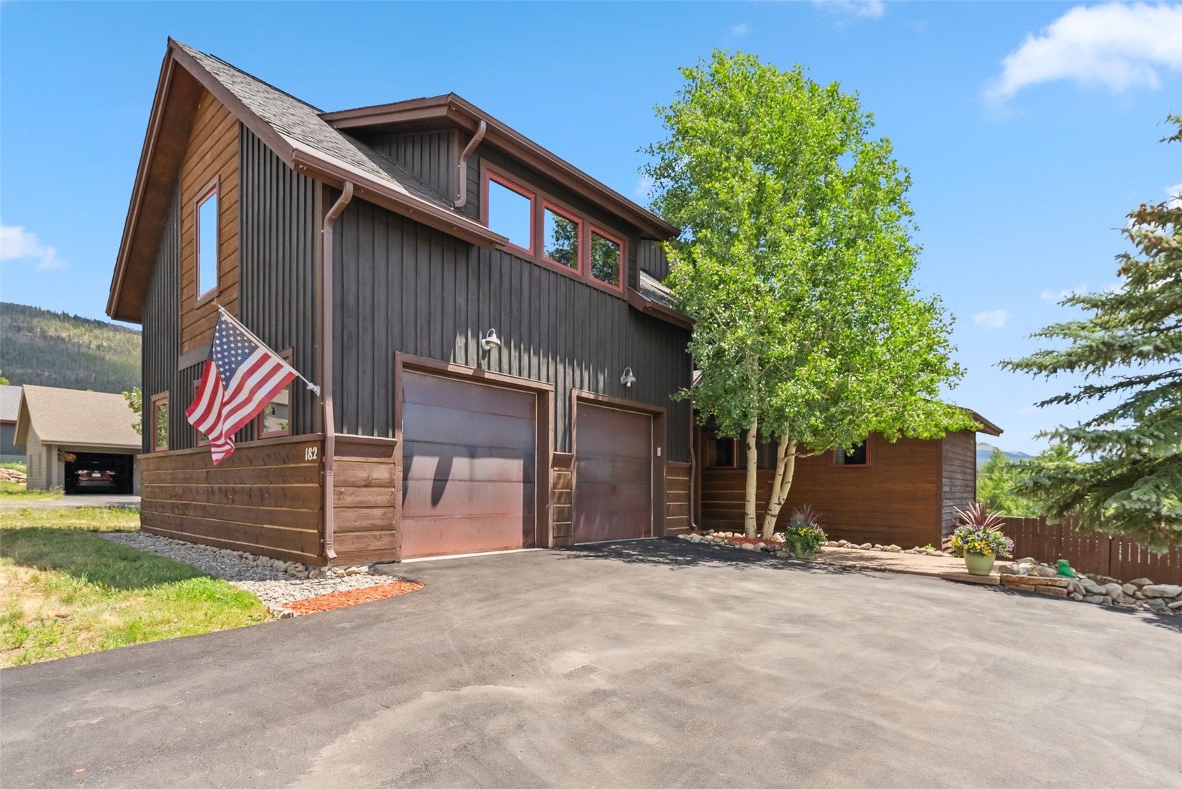 182 Idlewild DRIVE