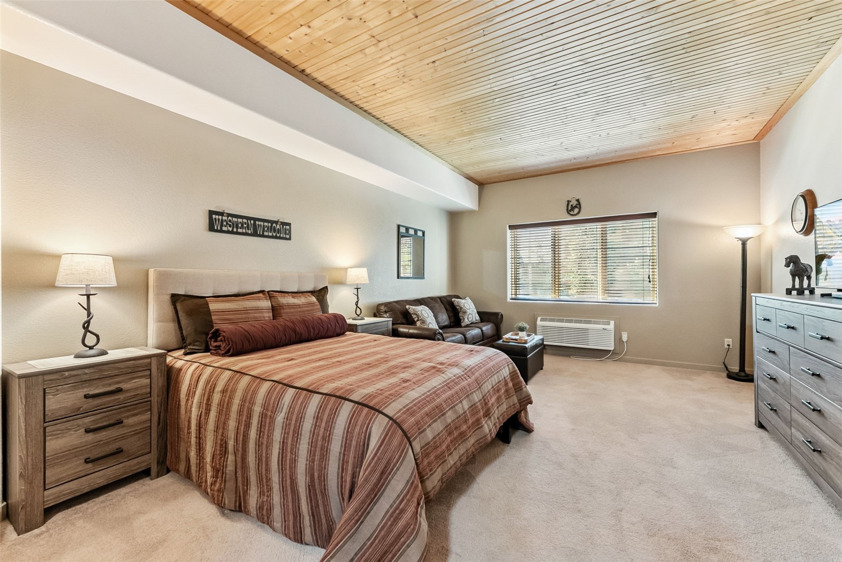 23110 Us Highway 6 5008