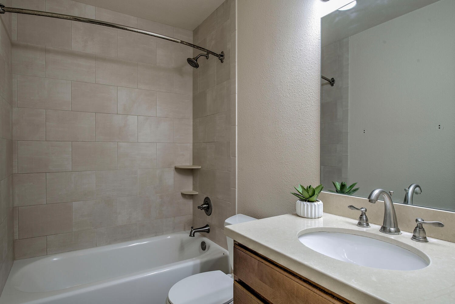 412 S Main STREET 321