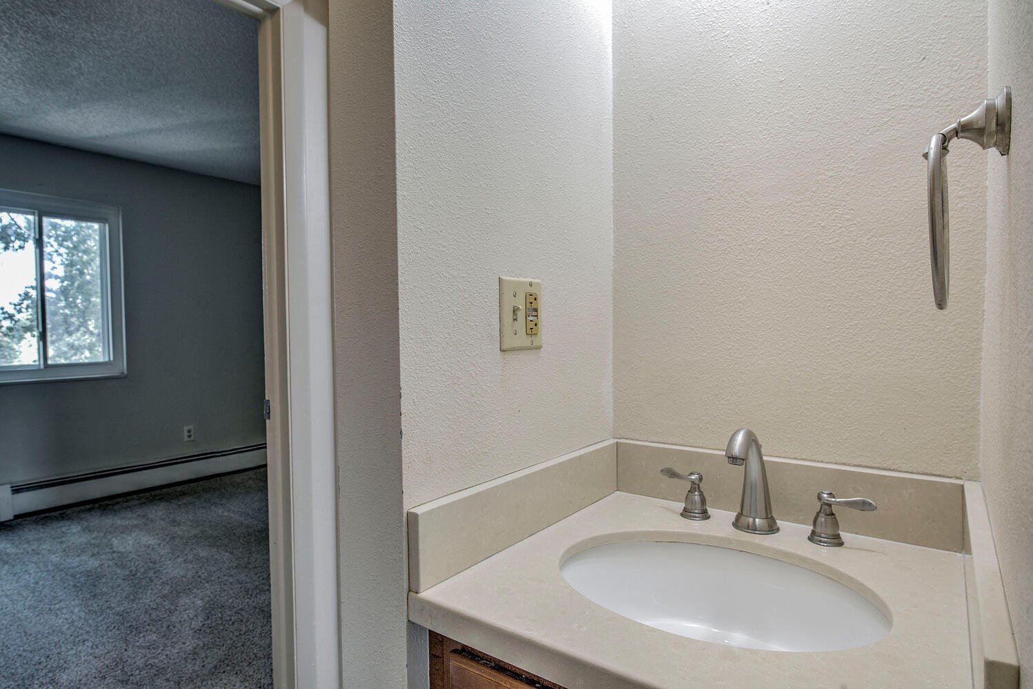 412 S Main STREET 321