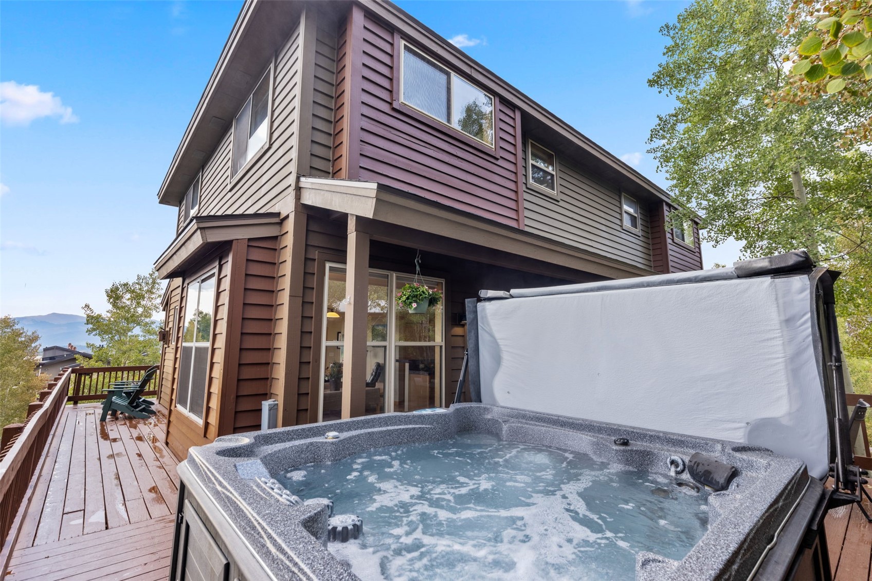 54 Twenty Grand COURT