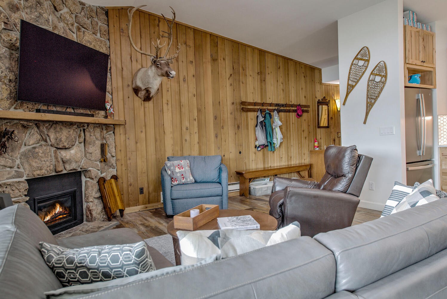 32 Corinthian CIRCLE 302