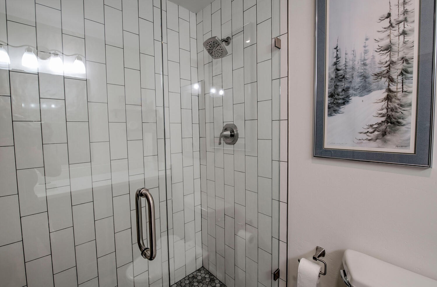 32 Corinthian CIRCLE 302