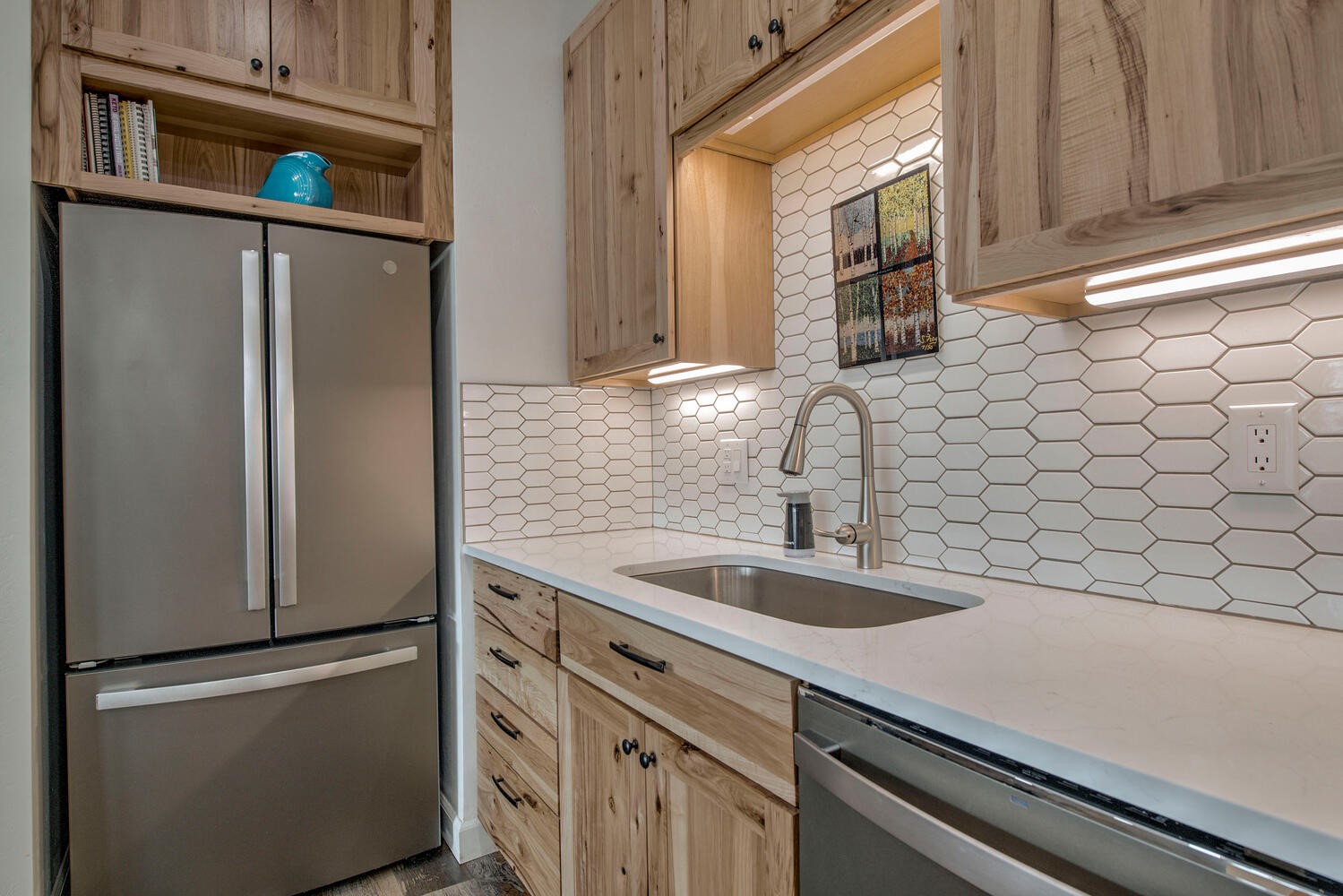 32 Corinthian CIRCLE 302