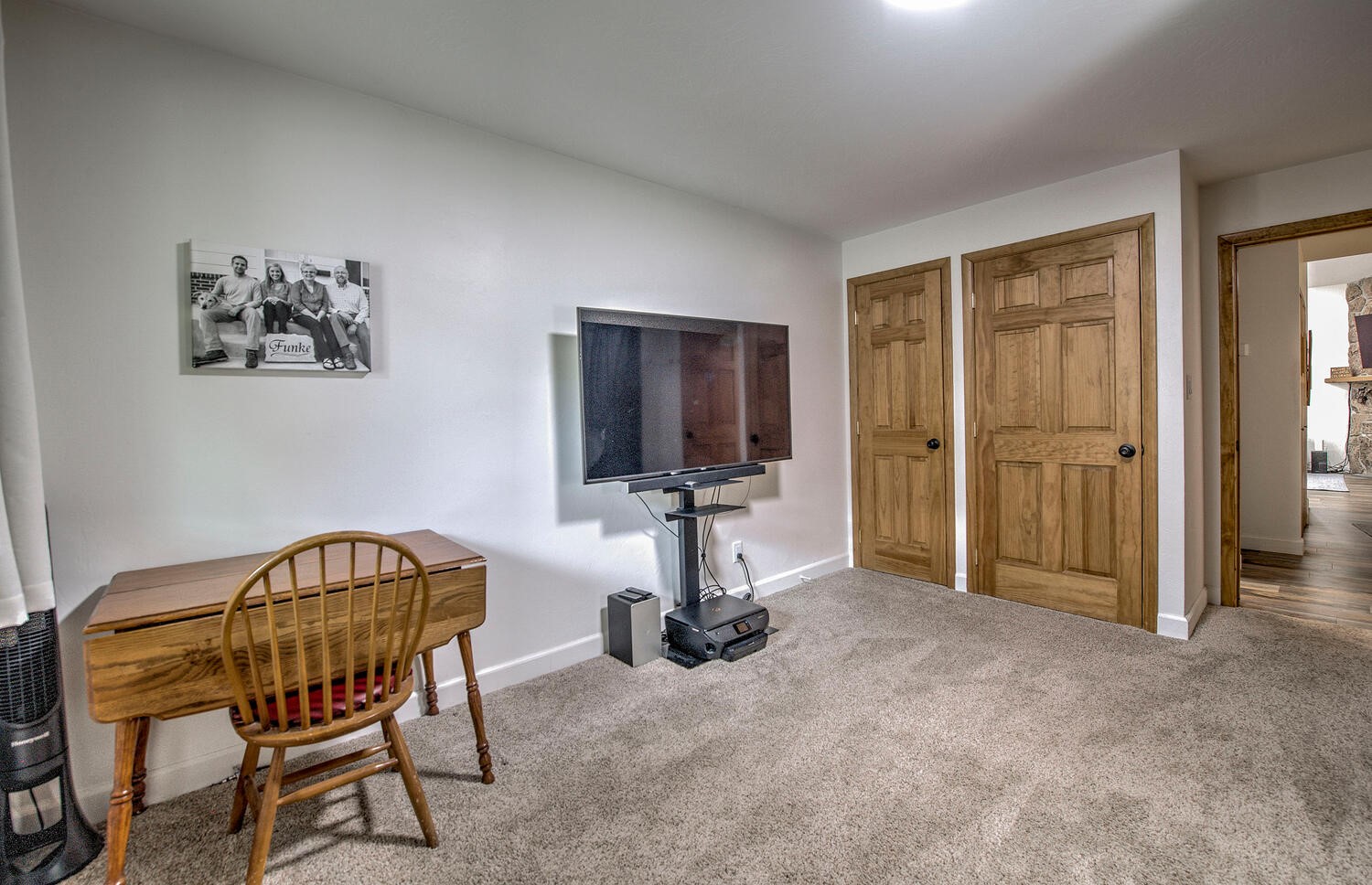32 Corinthian CIRCLE 302