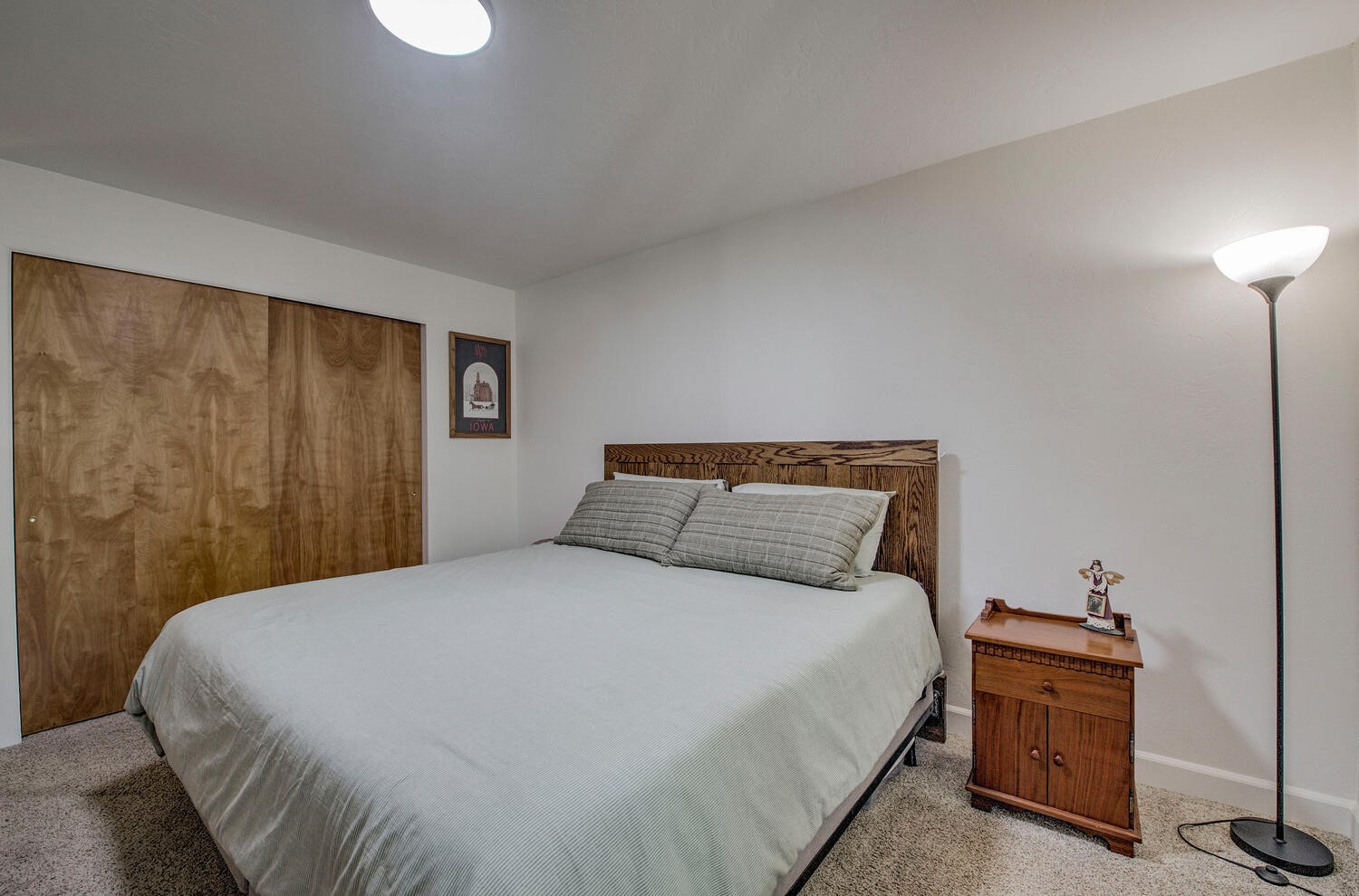 32 Corinthian CIRCLE 302