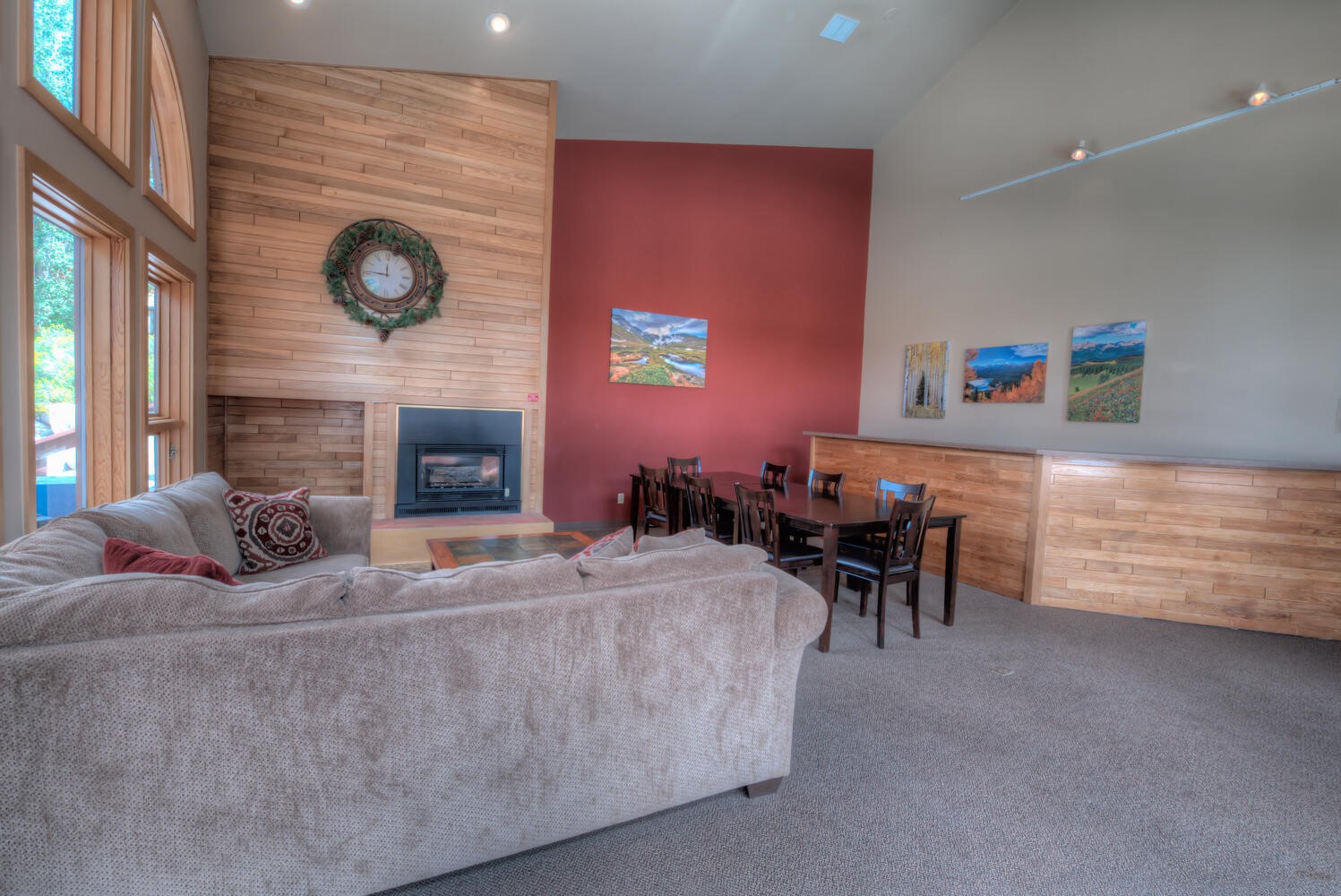 32 Corinthian CIRCLE 302
