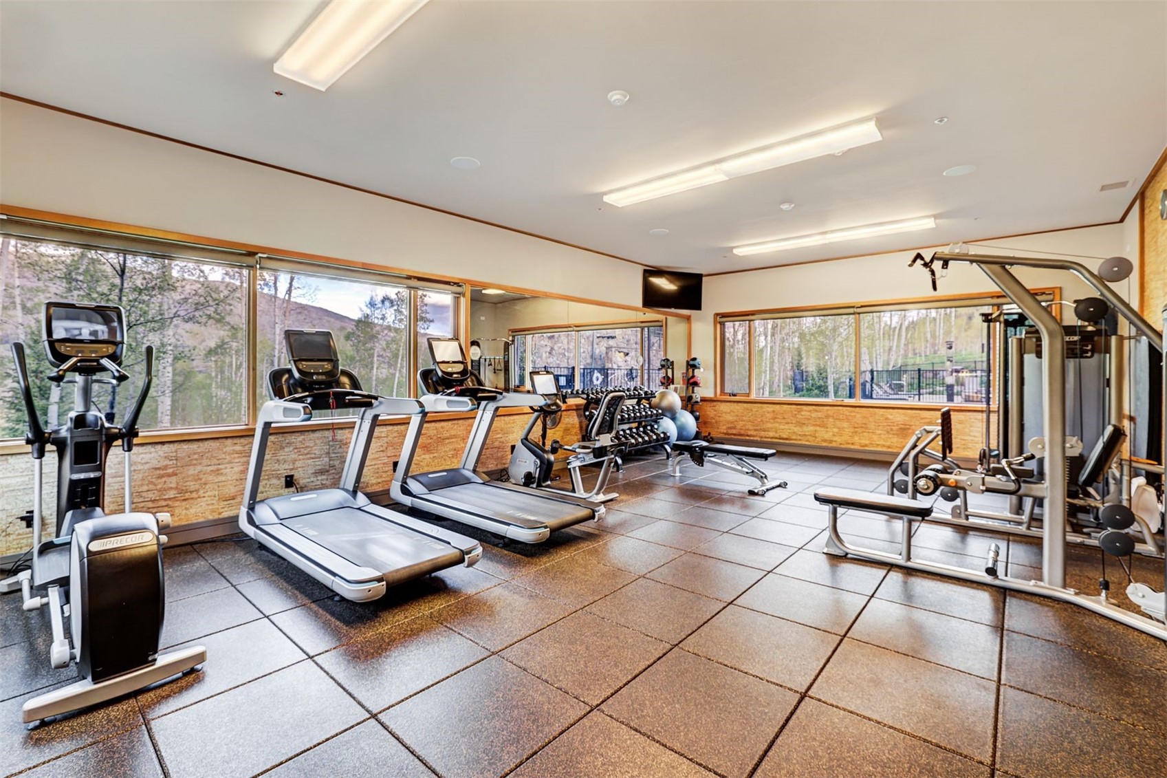 160 Vendette ROAD