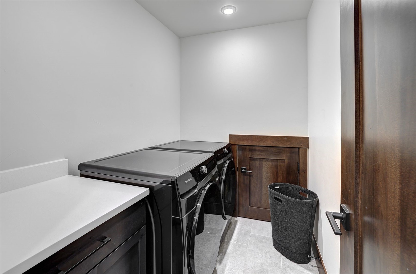 160 Vendette ROAD