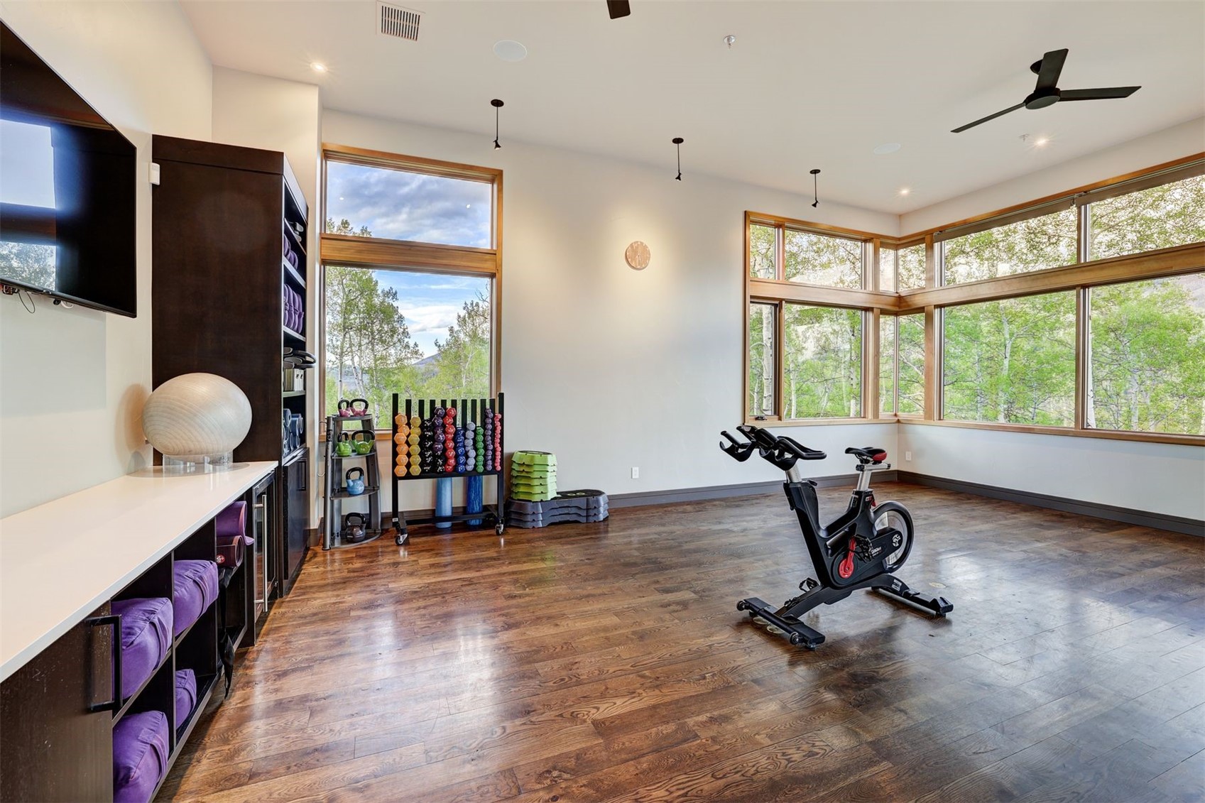 160 Vendette ROAD