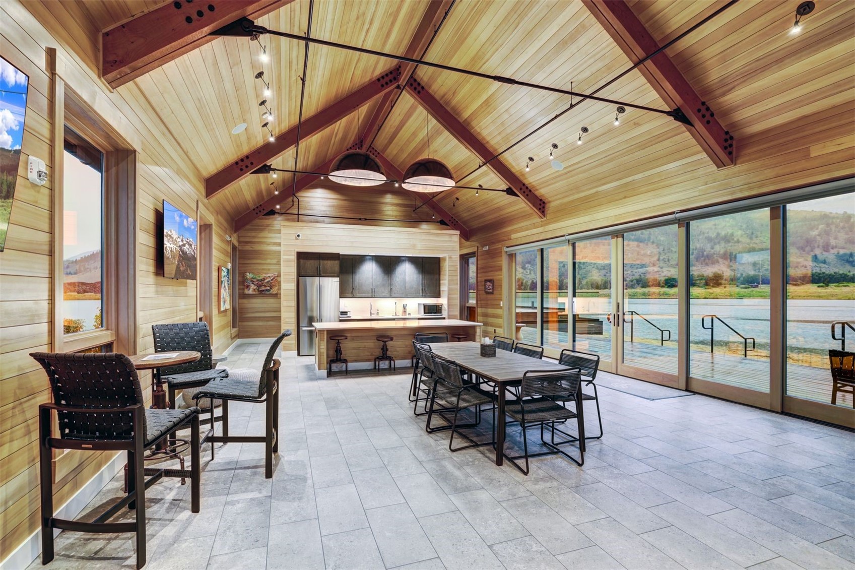 160 Vendette ROAD
