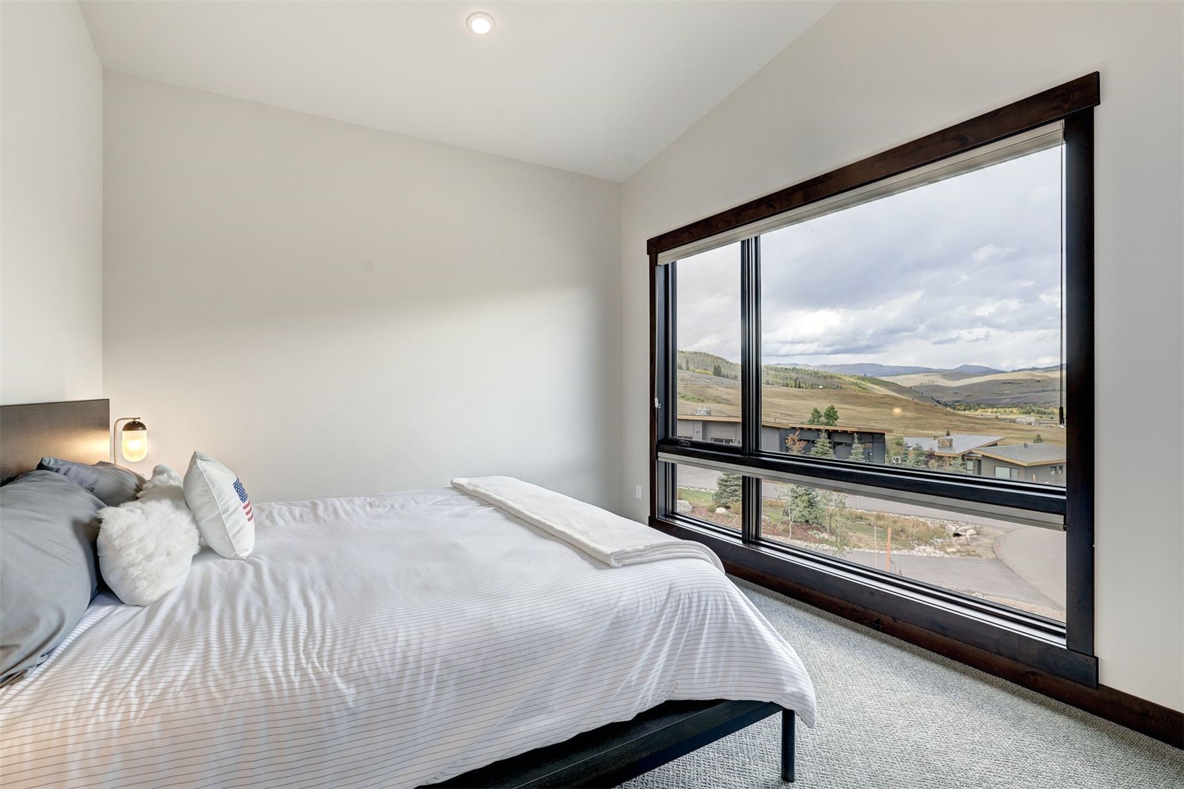 160 Vendette ROAD