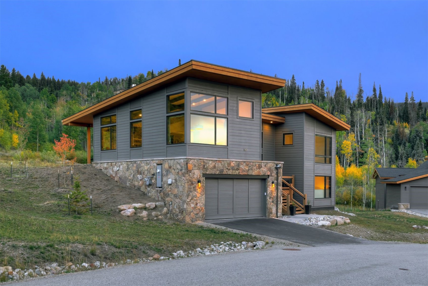 160 Vendette ROAD