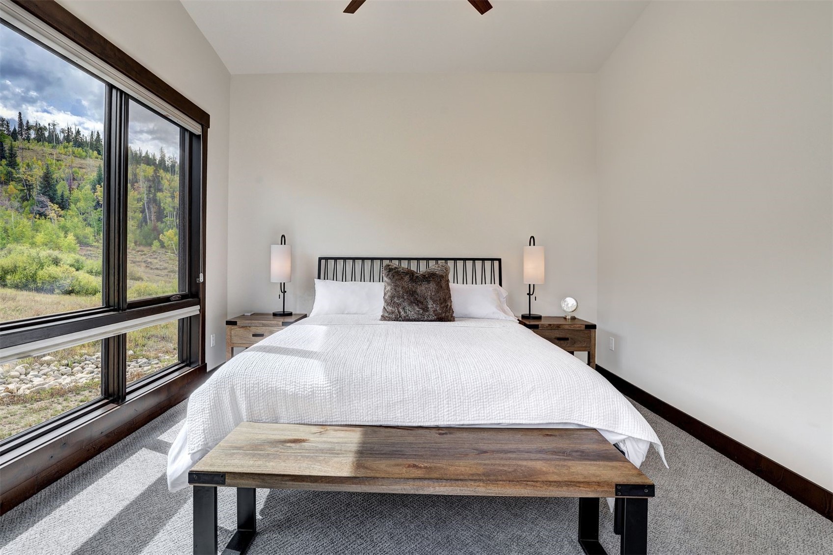 160 Vendette ROAD