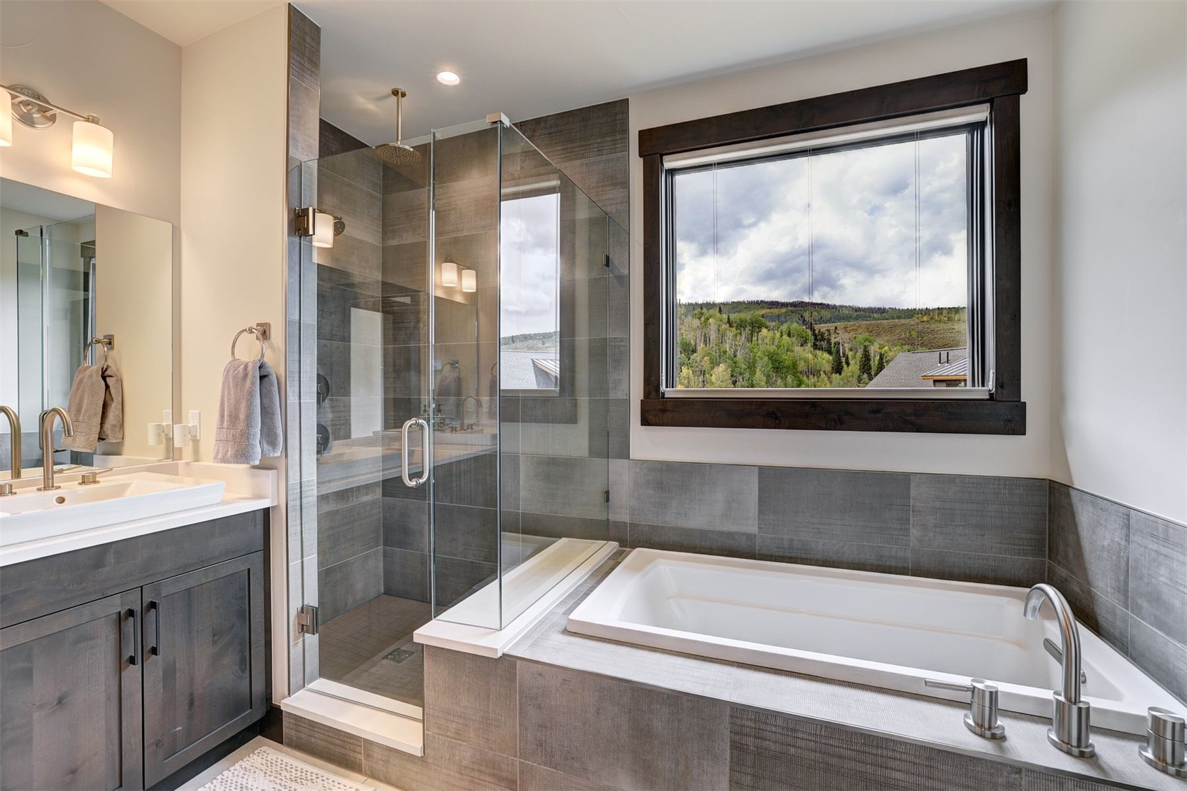 160 Vendette ROAD