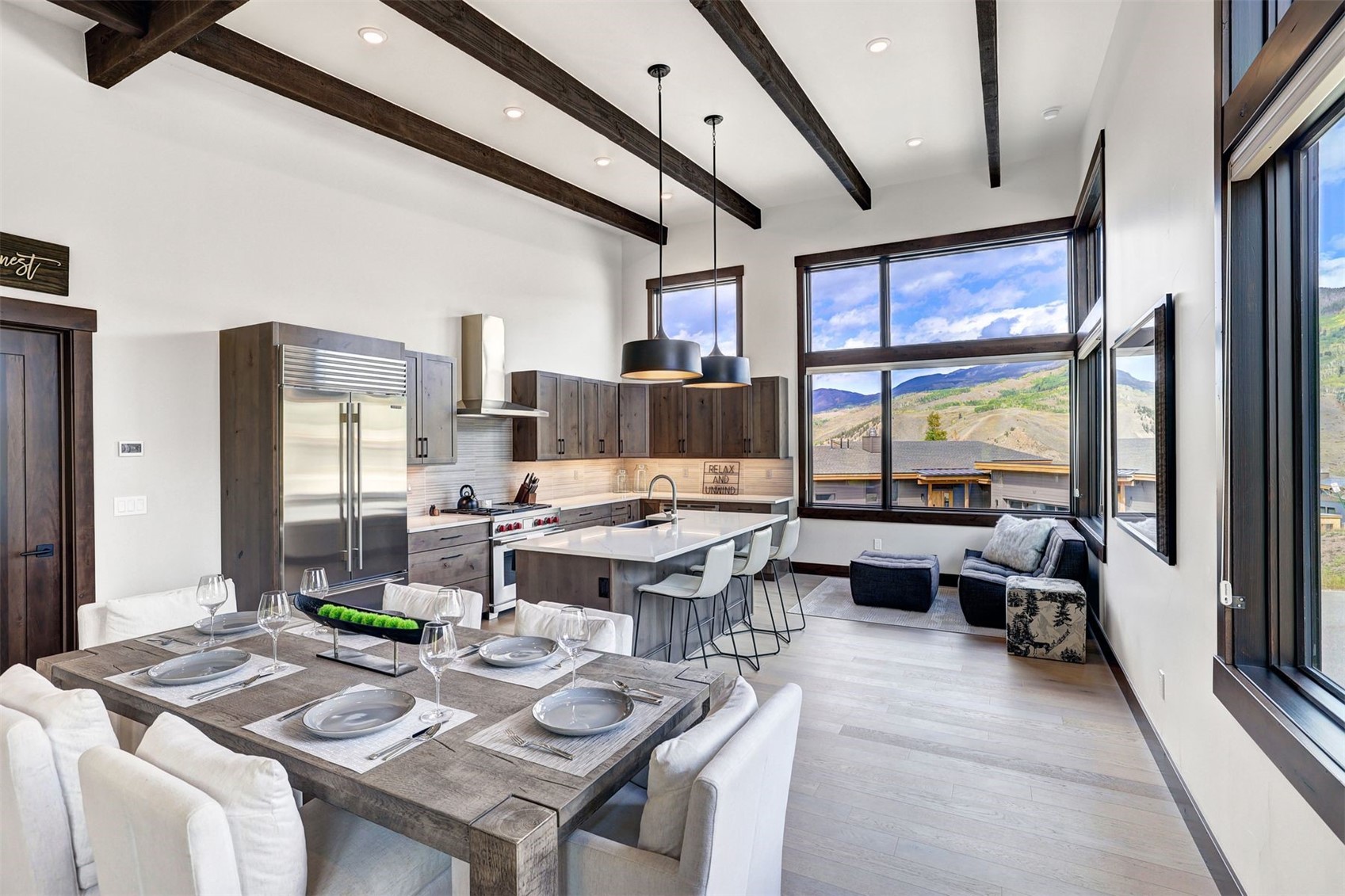 160 Vendette ROAD
