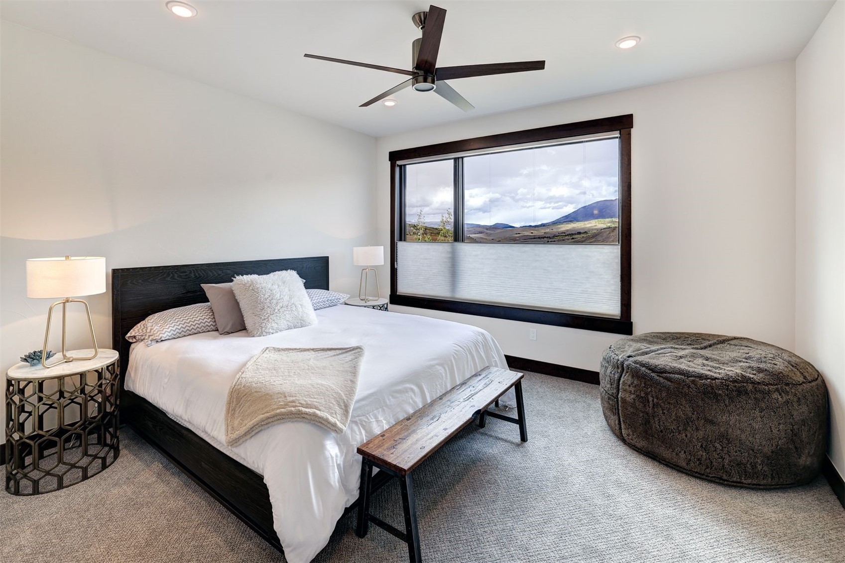 160 Vendette ROAD