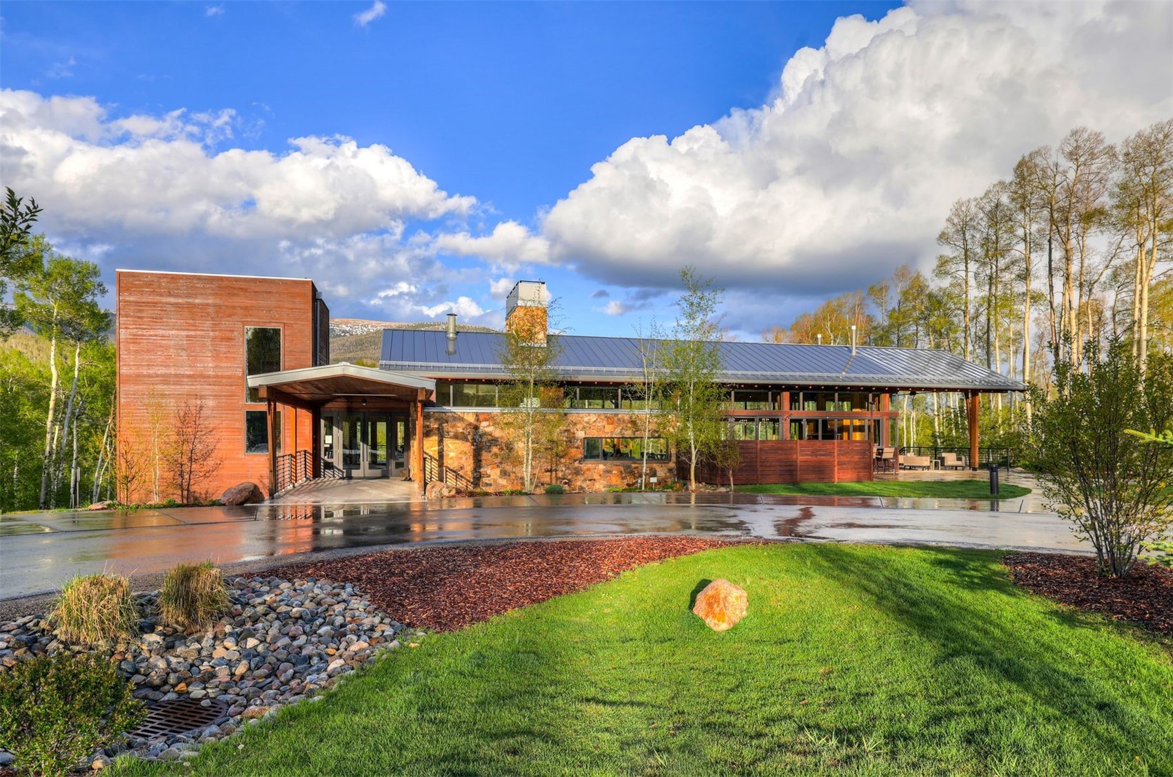 160 Vendette ROAD