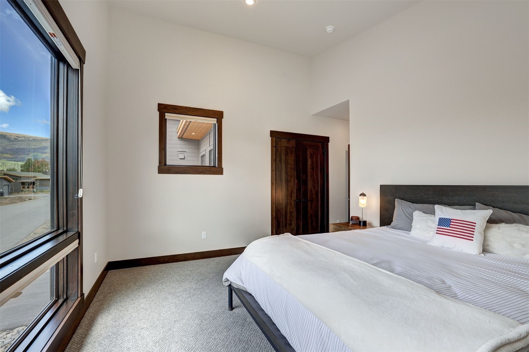 160 Vendette ROAD